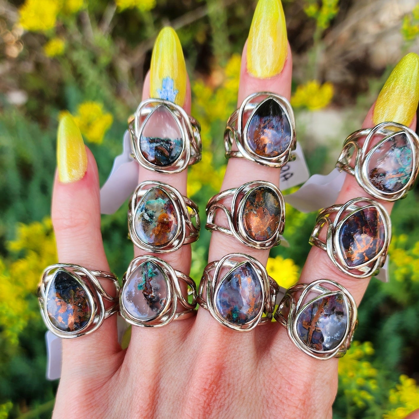 Enchanting Gem Silica Finger Bracelets