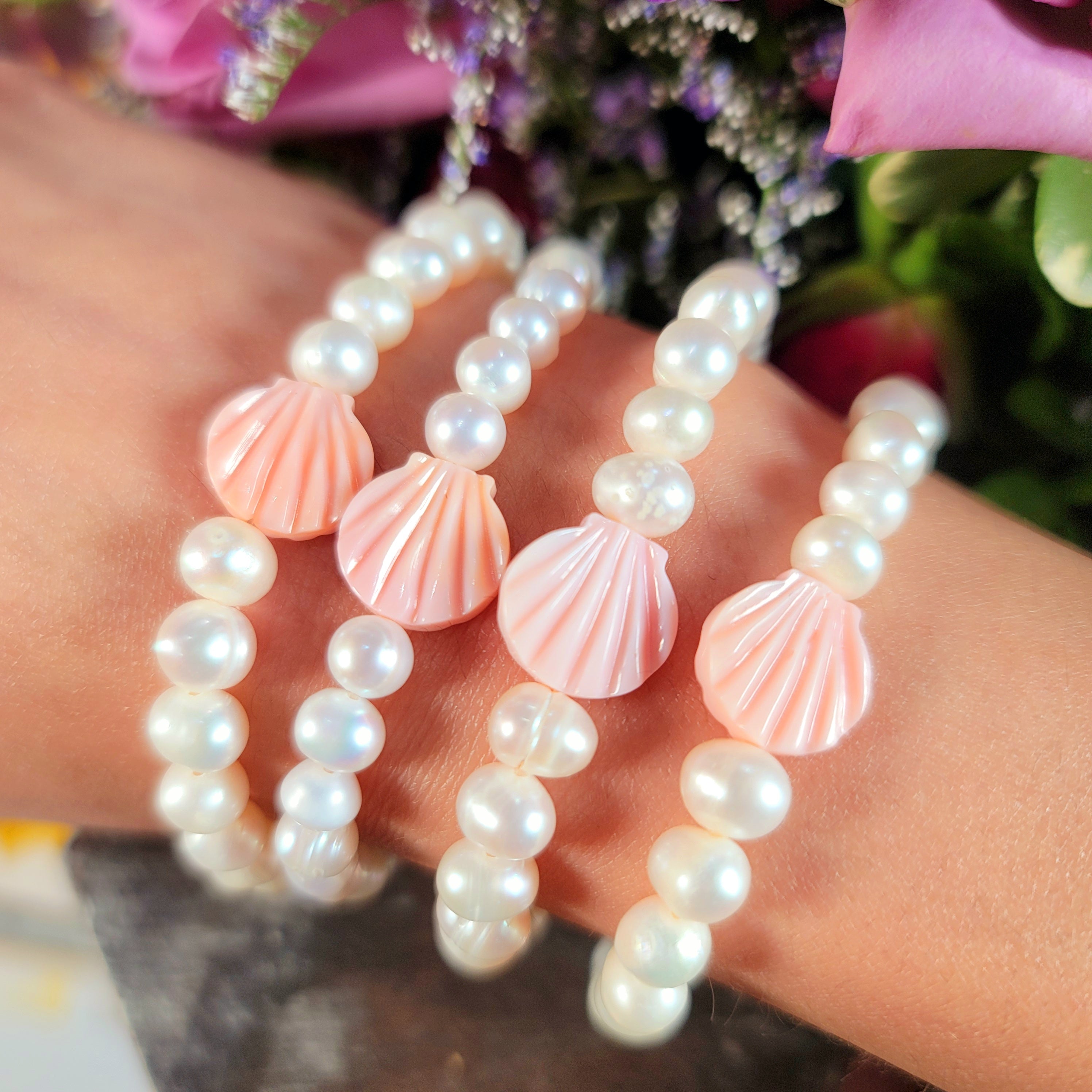 Conch Shell with Freshwater Pearls Bracelet for Abundance, Honesty and Wisdom