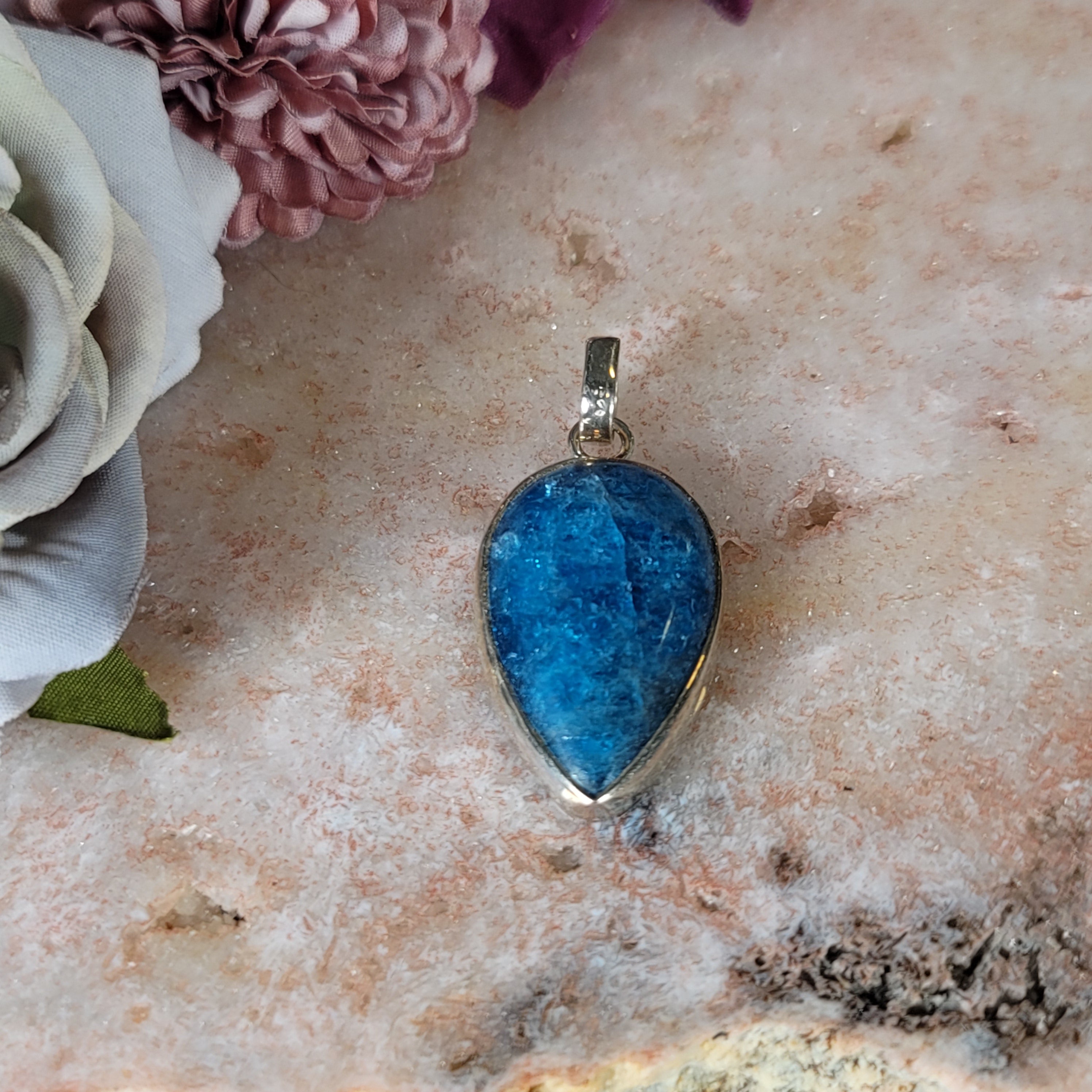 Blue Apatite Pendant .925 Silver for Confidence, Intuition and Power