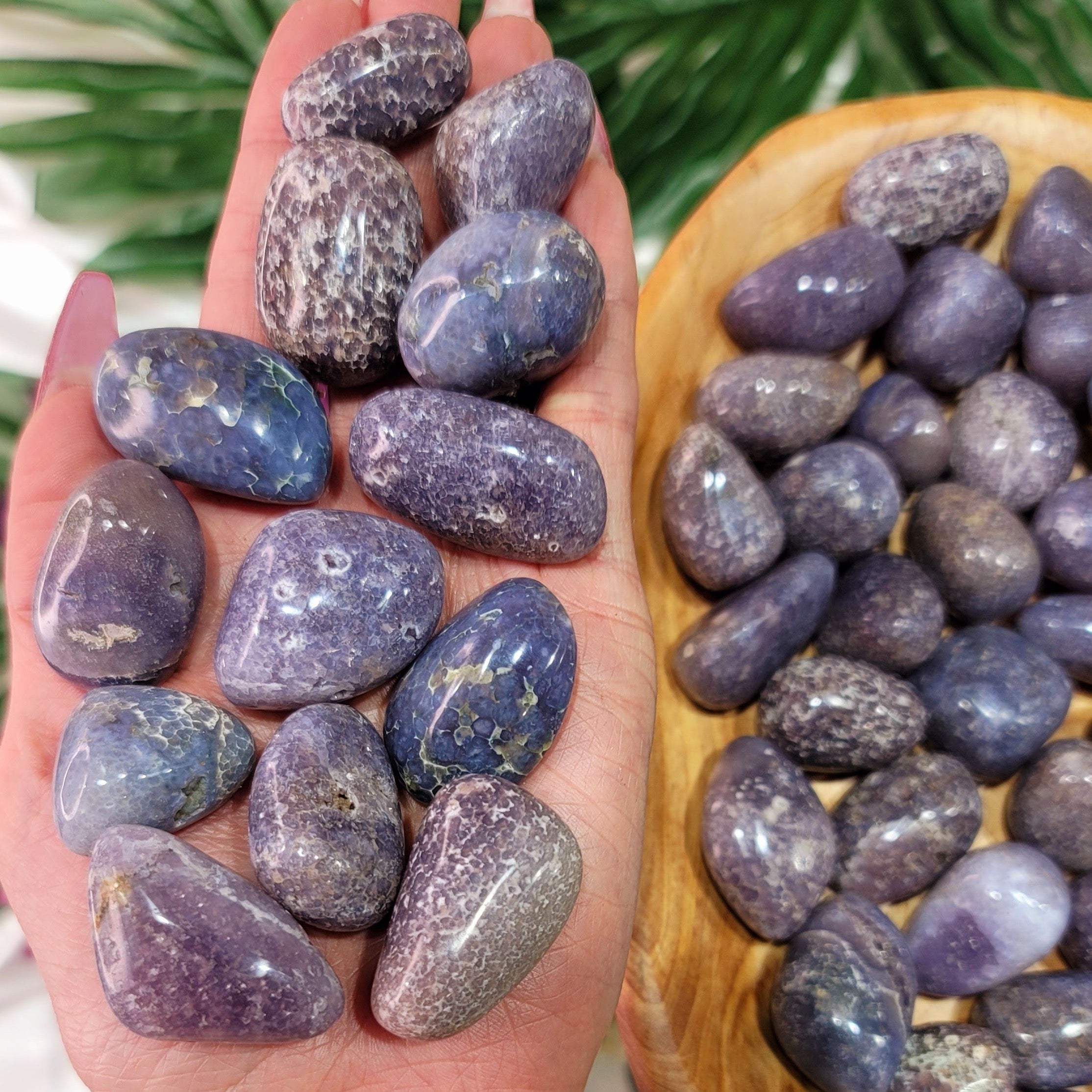 Grape Agate Tumble for Attracting your Soul Mate & Connecting with your Higher Self