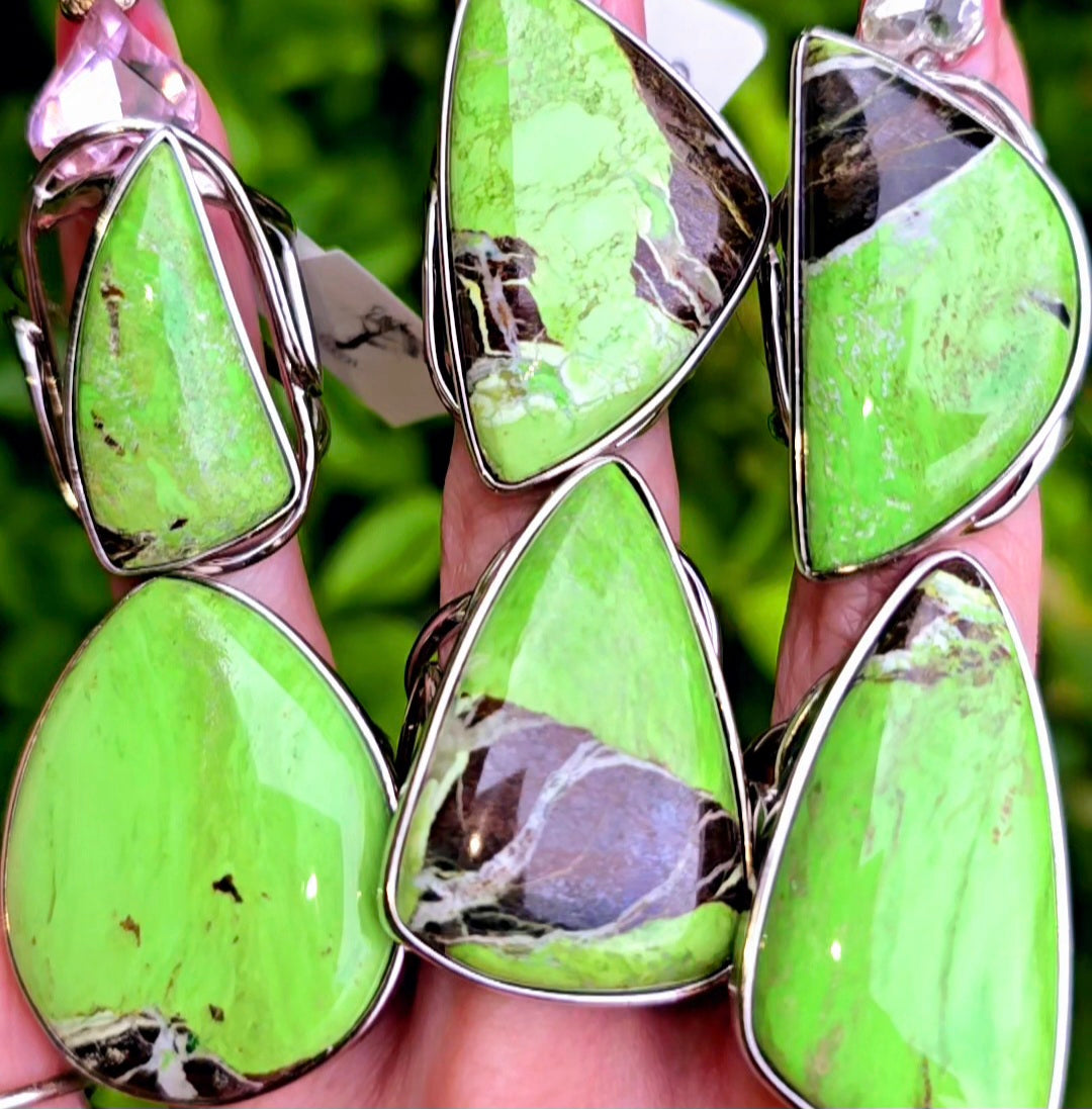 Enchanting Gaspeite Cuff Rings