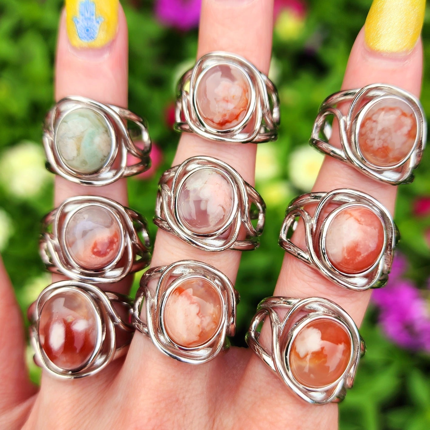 Enchanting Flower Agate Finger Bracelets