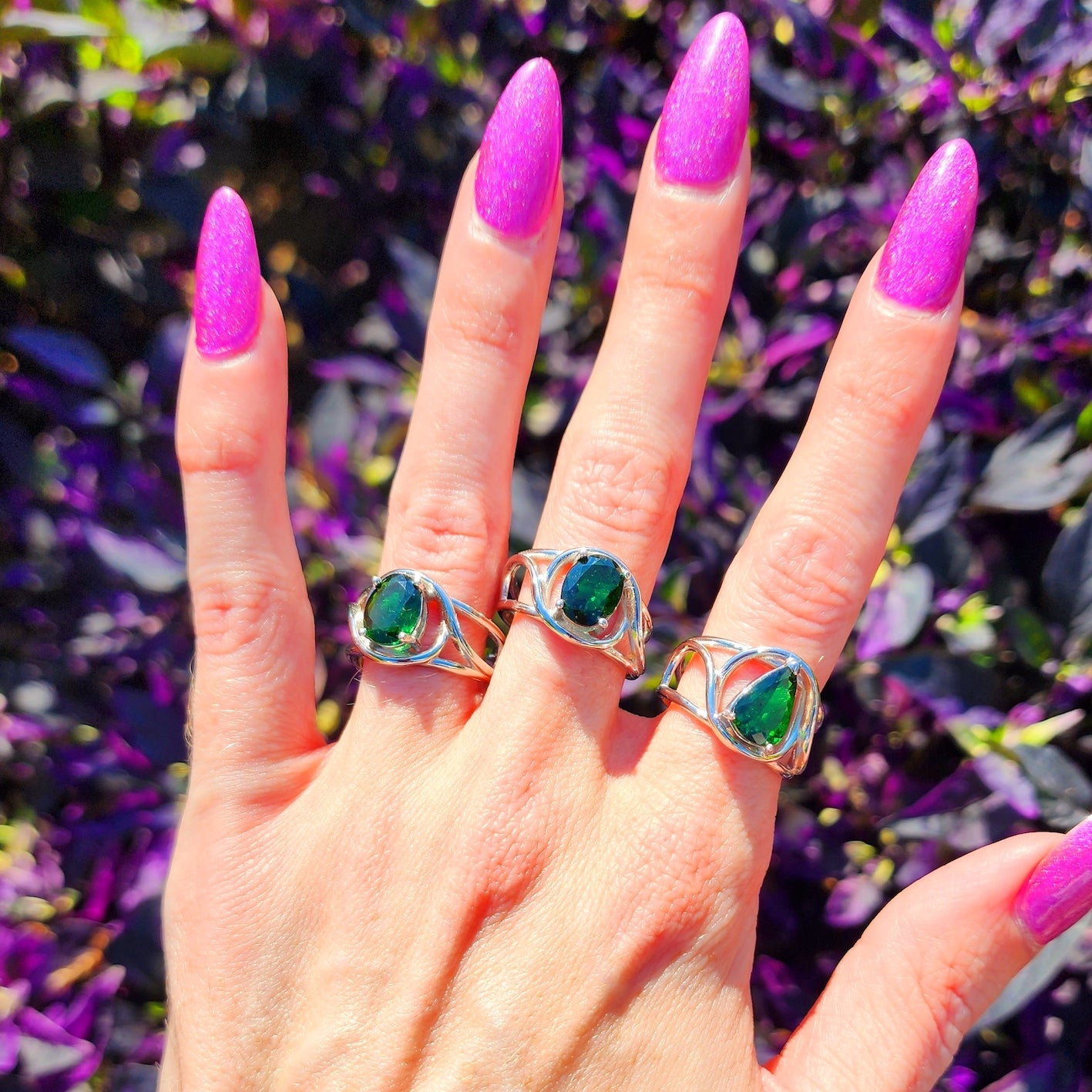 Tsavorite Ga Rent Tsavorite Garnet Meaning and Healing Properties – Enchanting Earth