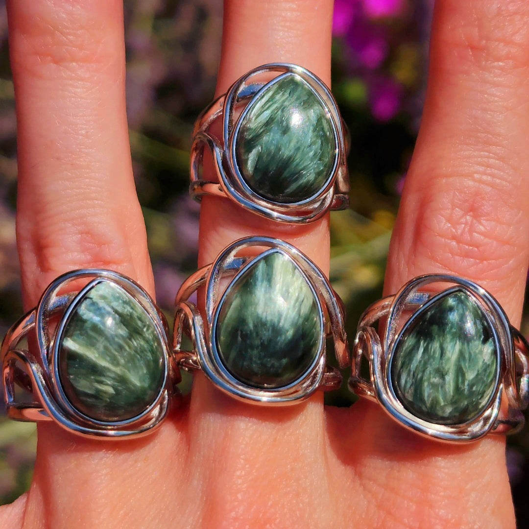 Enchanting Seraphinite Finger Cuffs