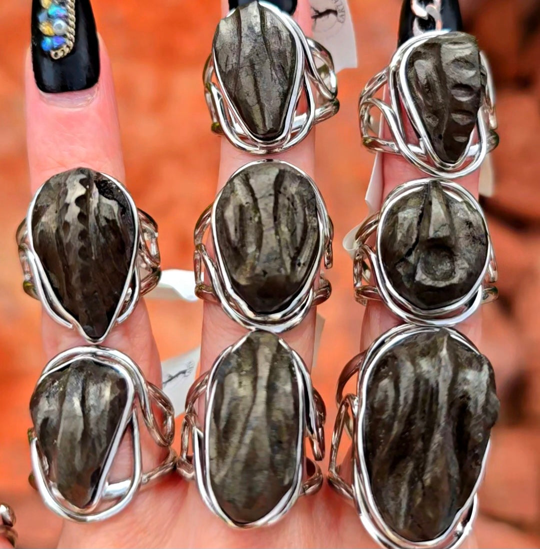 Enchanting Alienite Cuff Rings