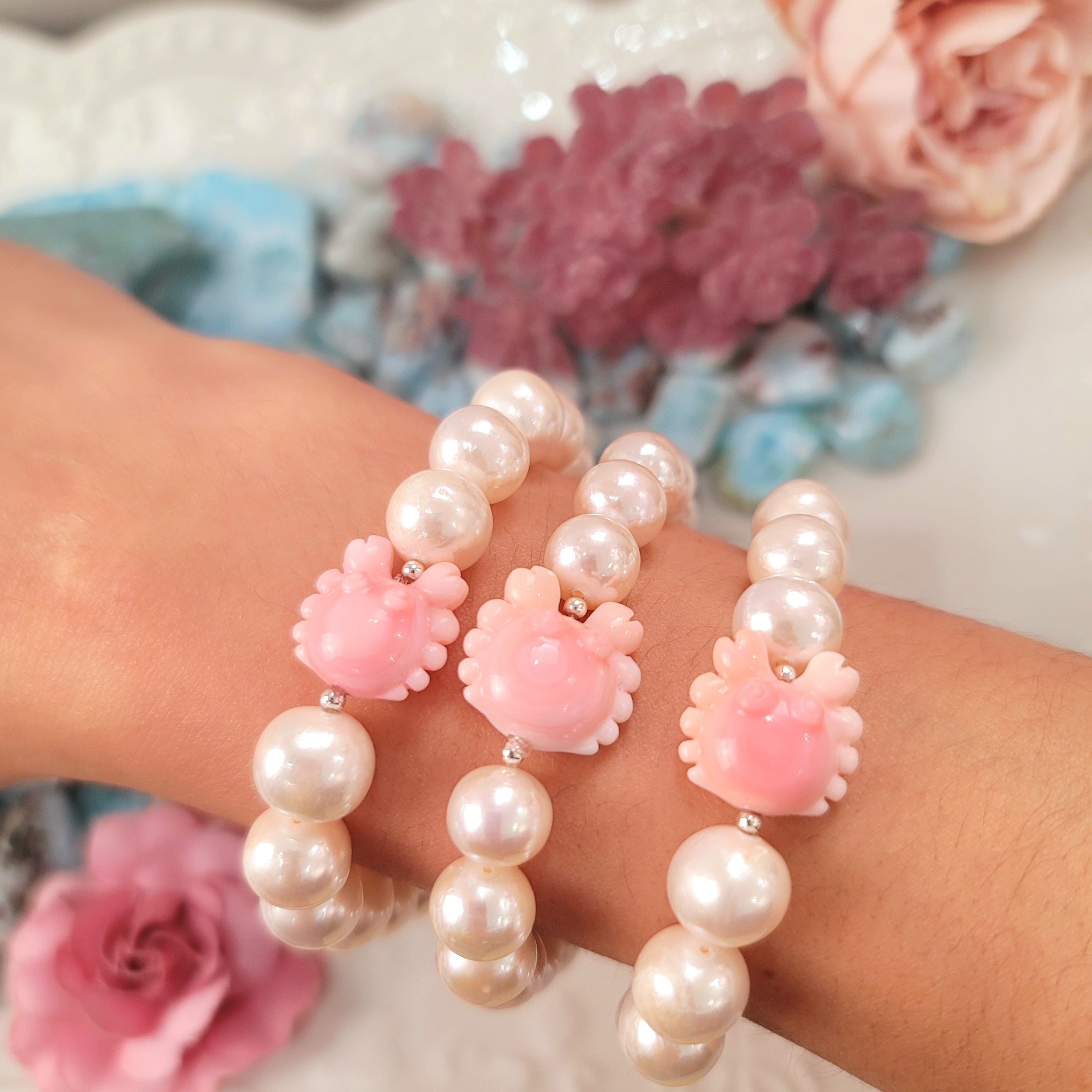 Conch Shell Crabbie with Freshwater Pearls Bracelet for Abundance, Honesty and Wisdom