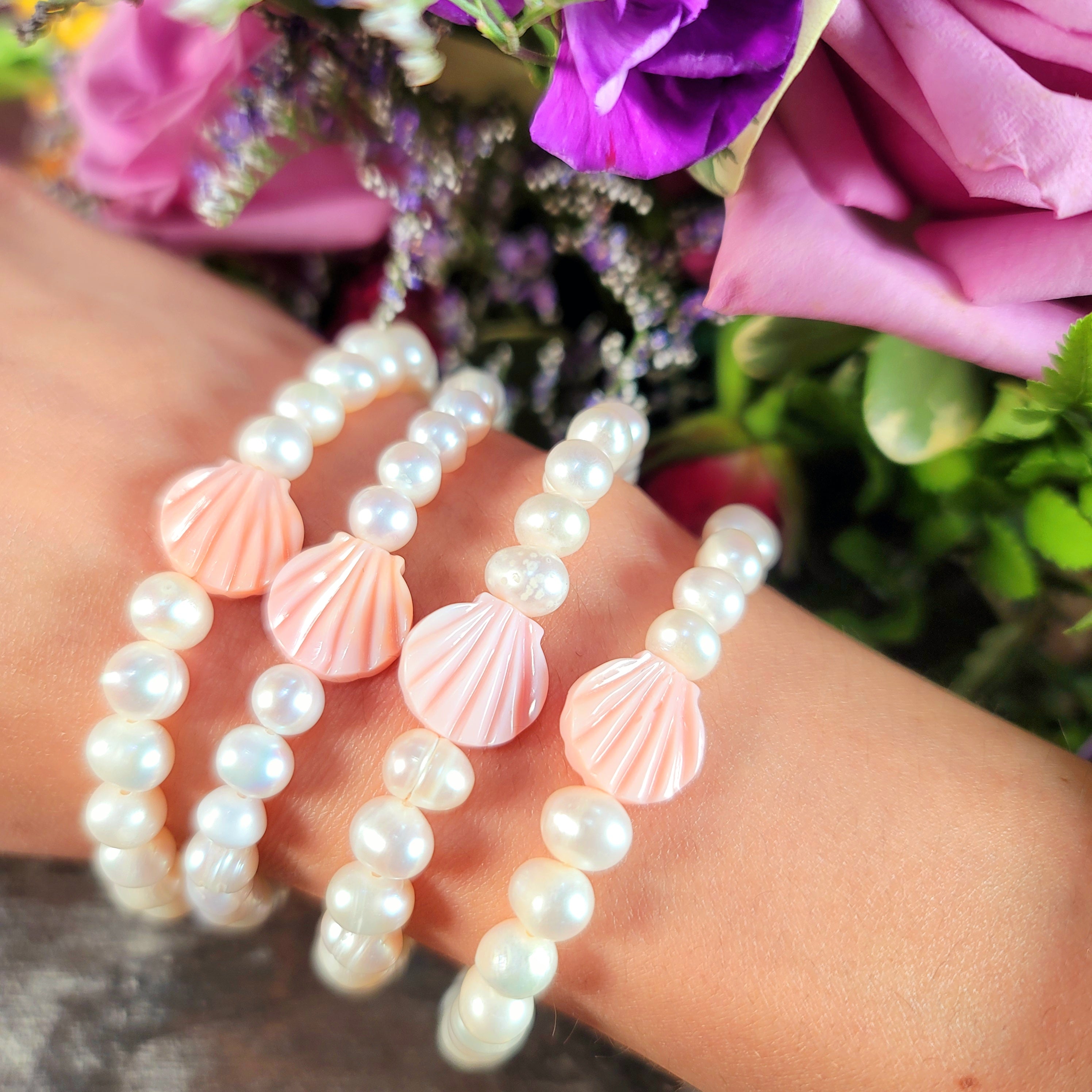 Conch Shell with Freshwater Pearls Bracelet for Abundance, Honesty and Wisdom