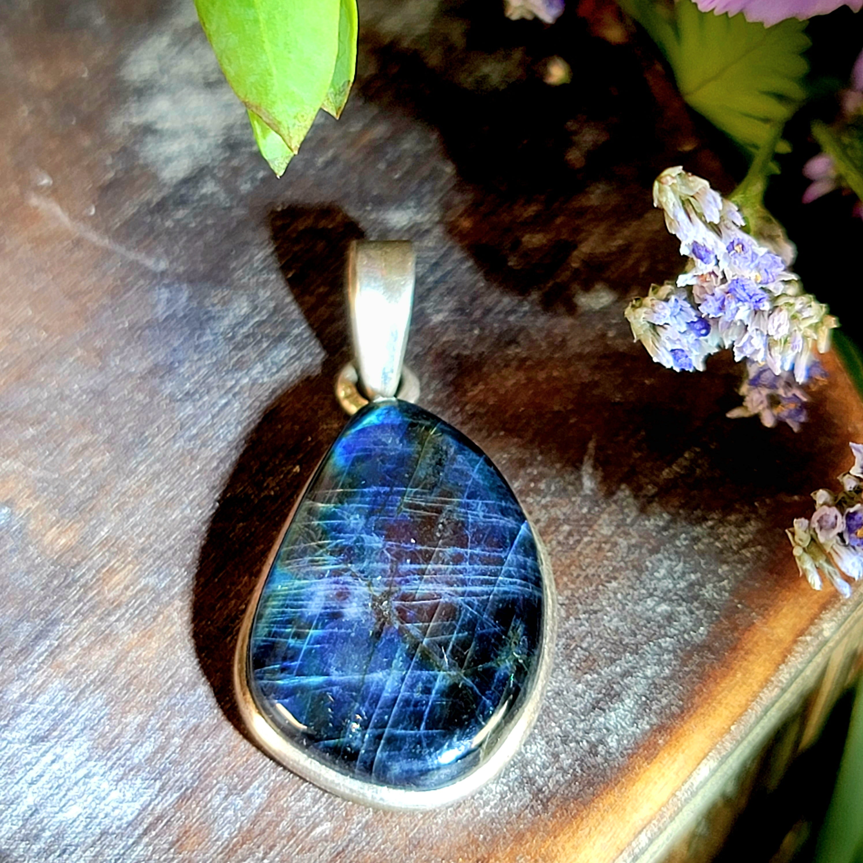 Spectrolite Pendant .925 Silver for Intuition, Magic and Transformation