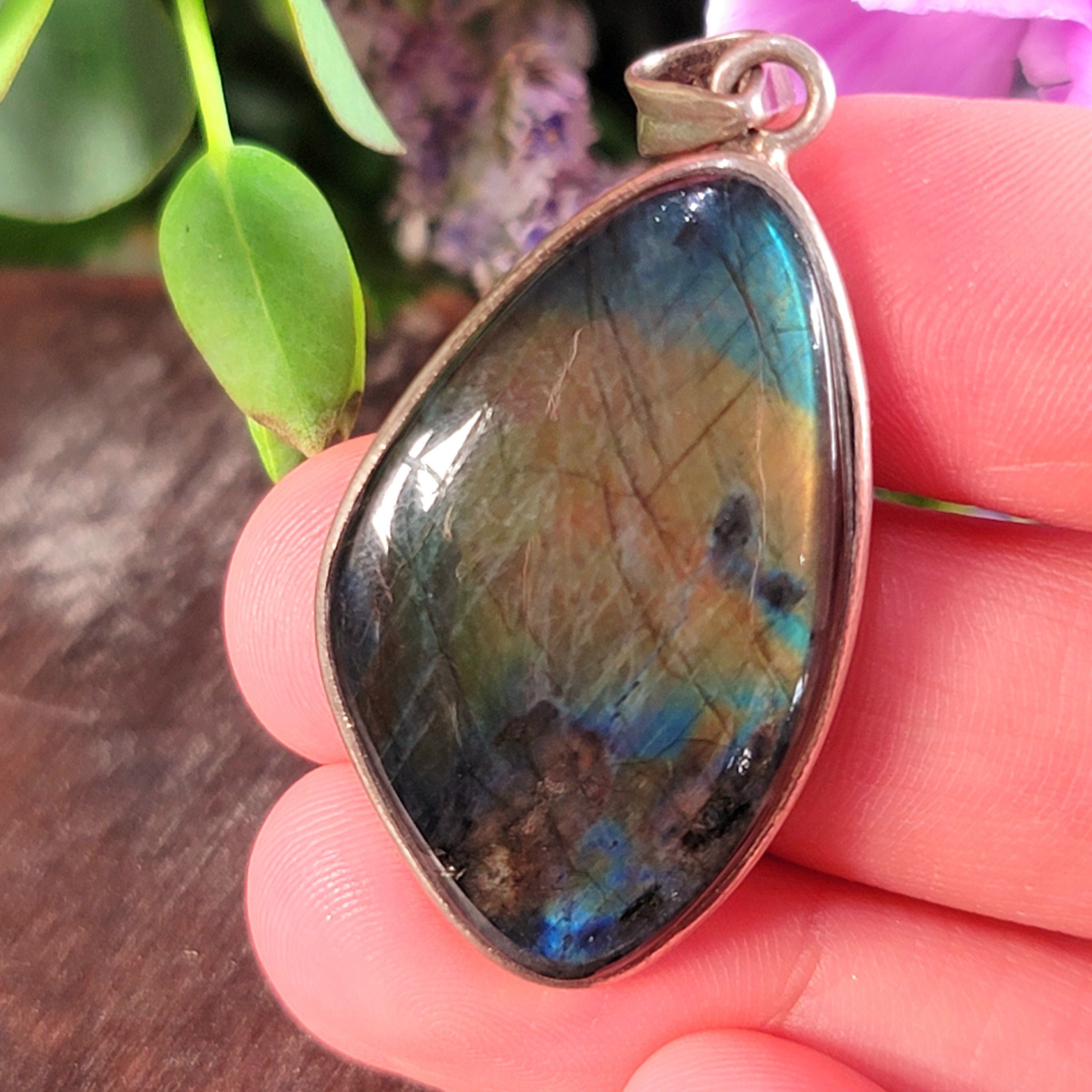 Spectrolite Pendant .925 Silver for Intuition, Magic and Transformation