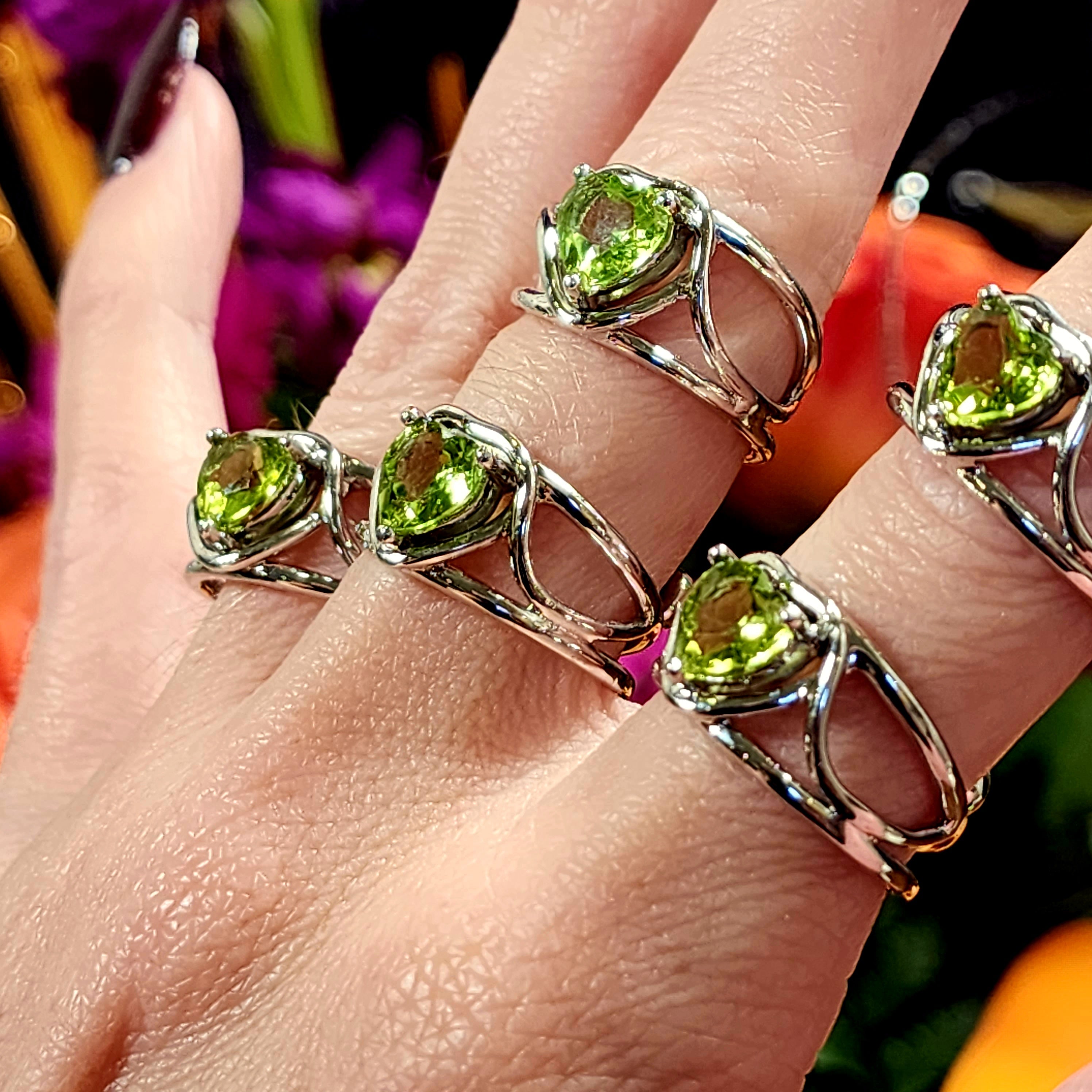 Peridot Heart Finger Cuff Adjustable Ring .925 Silver for Health, Prosperity and Protection