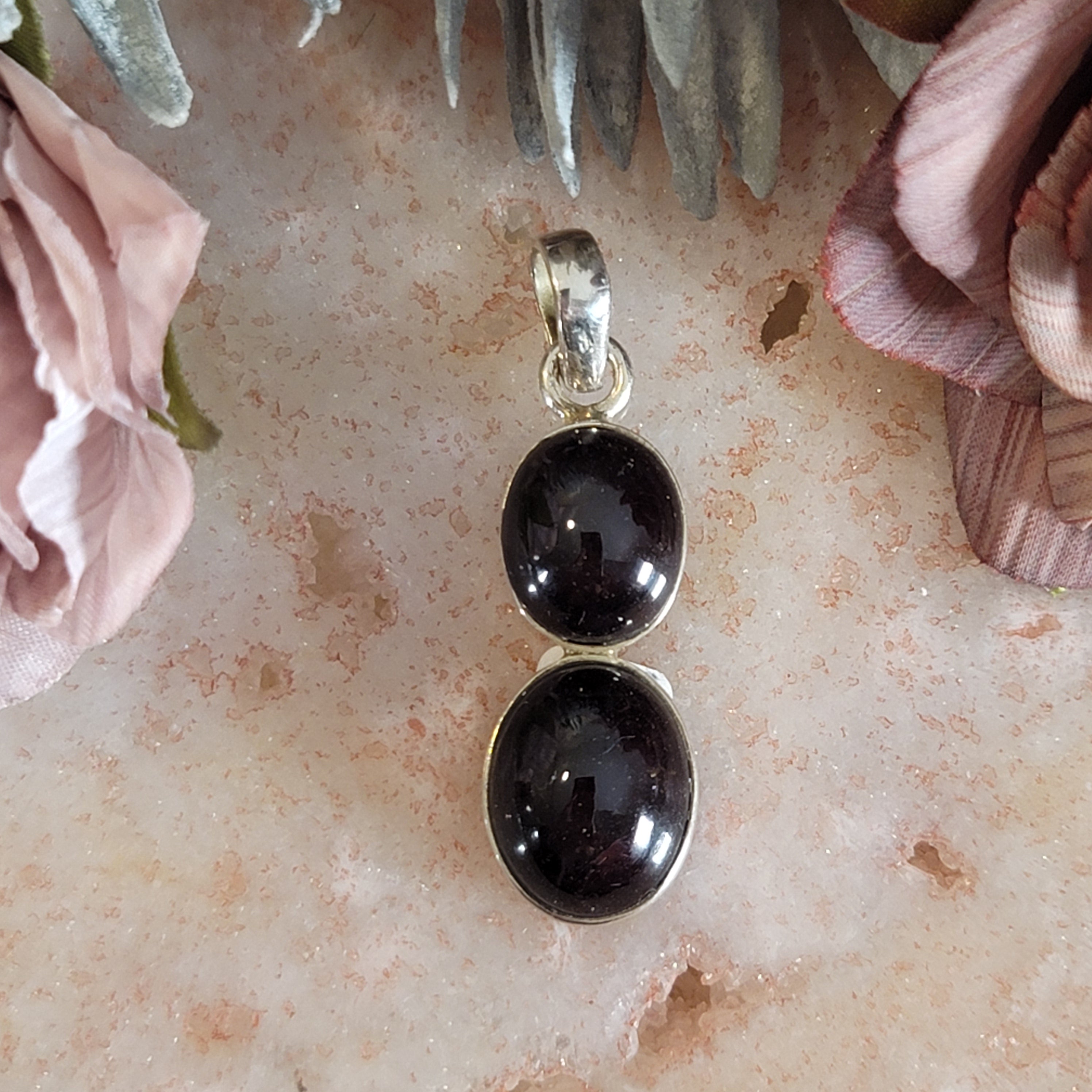 Star Garnet Pendant .925 Silver for Health, Grounding and Protection