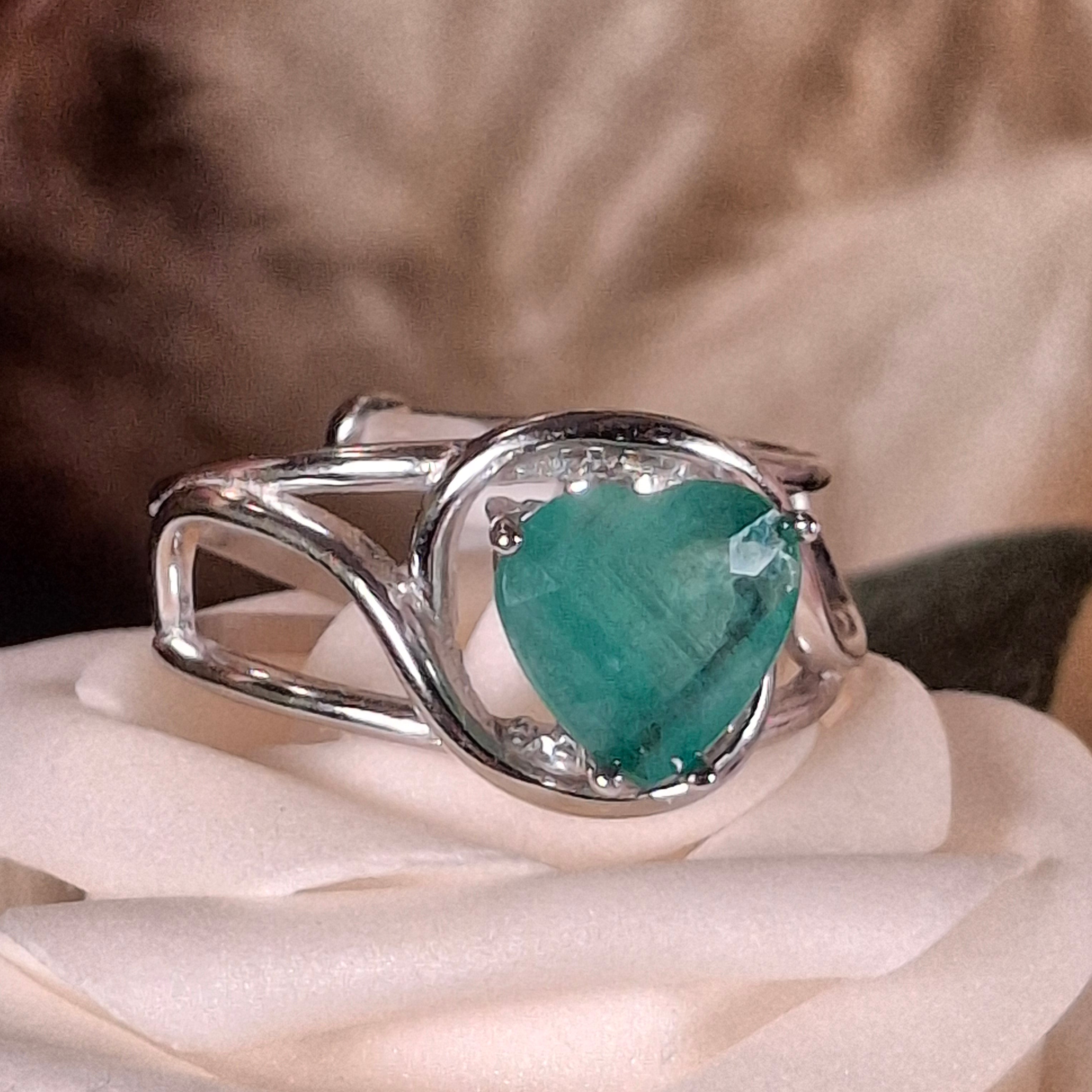 Emerald Cuff Ring .925 Sterling Silver for Abundance, Love and Wealth