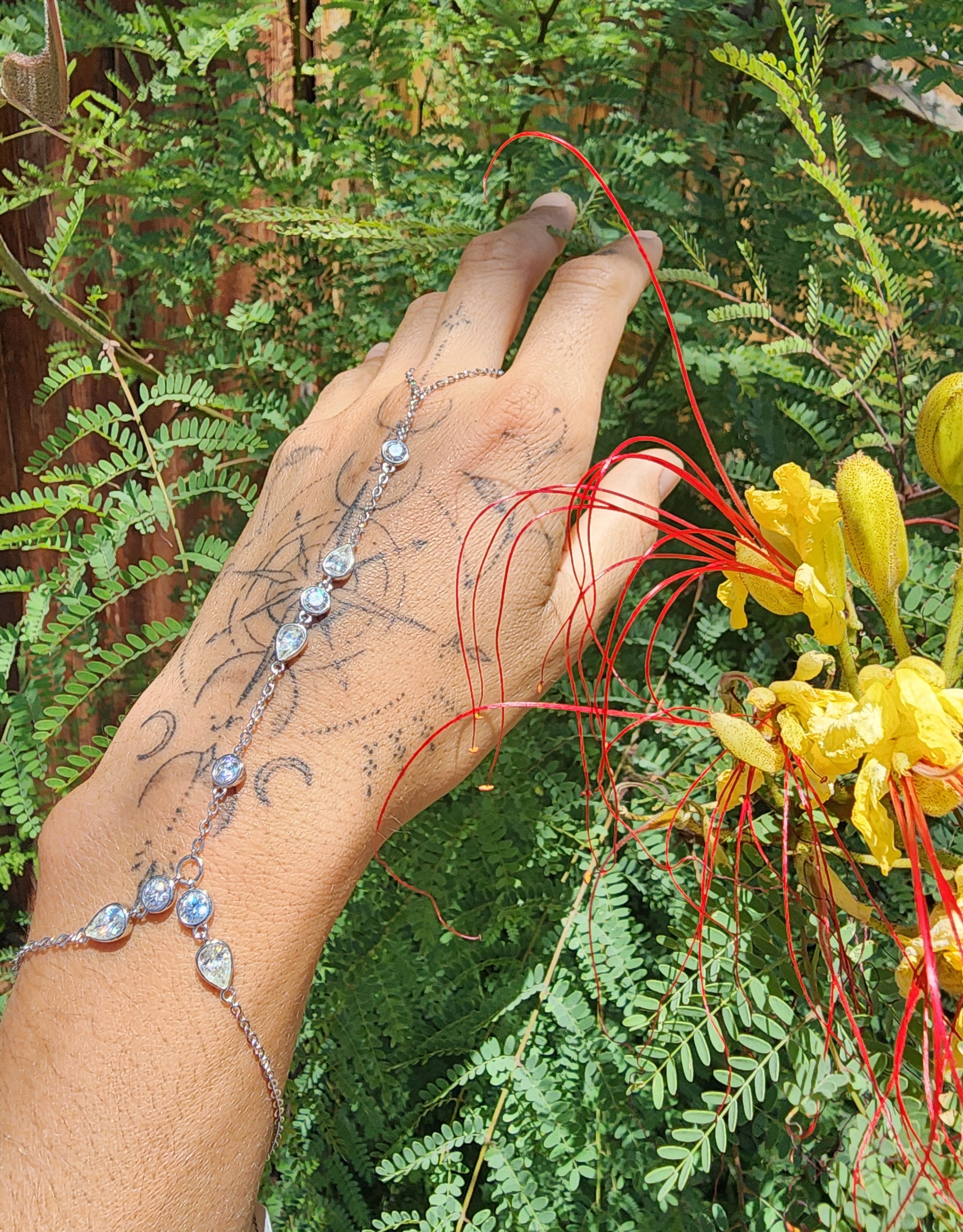 Crystal Adjustable Hand-Chain in .925 Silver for Creation and Prosperity