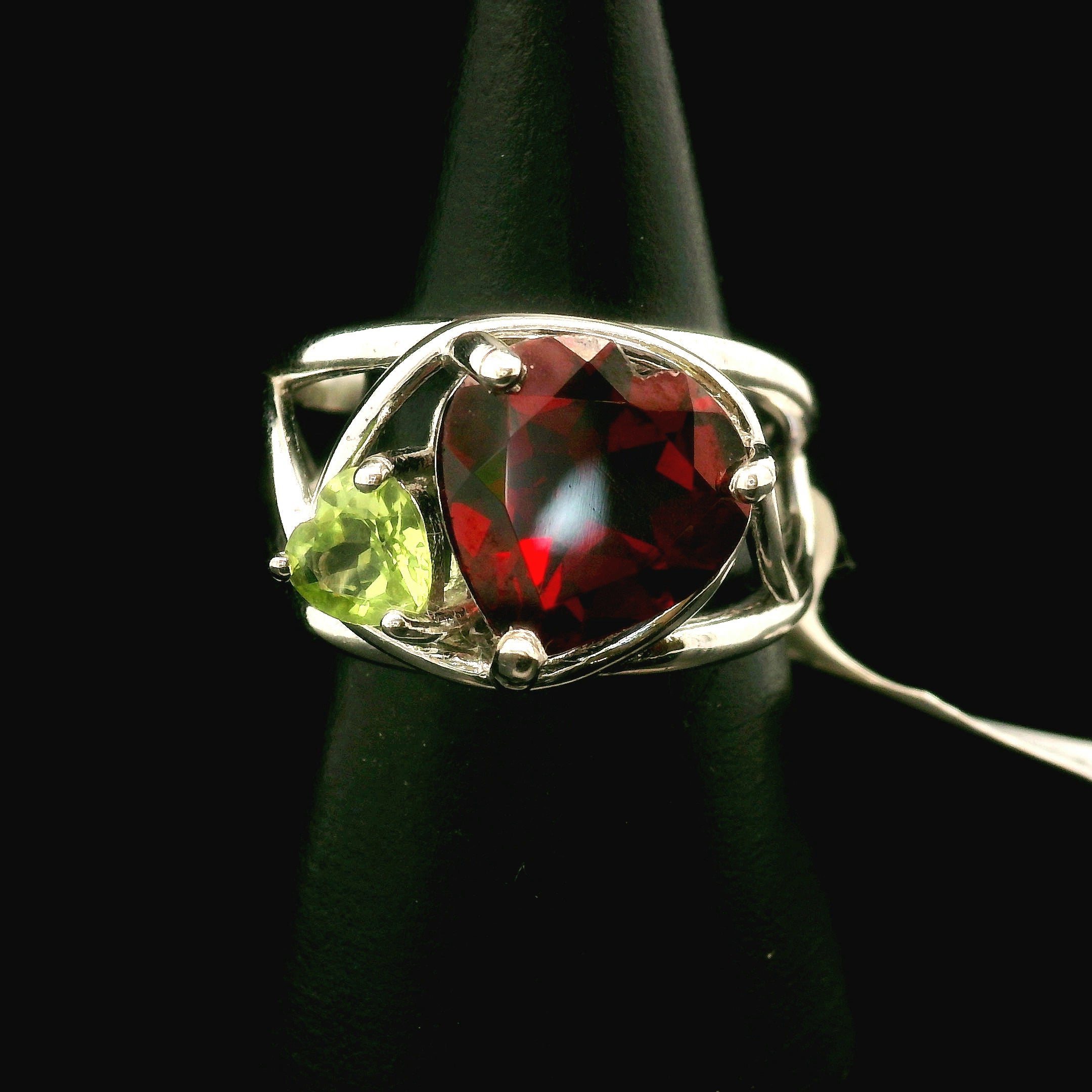 Garnet & Peridot Heart Cuff Ring .925 Silver for Health and Strength