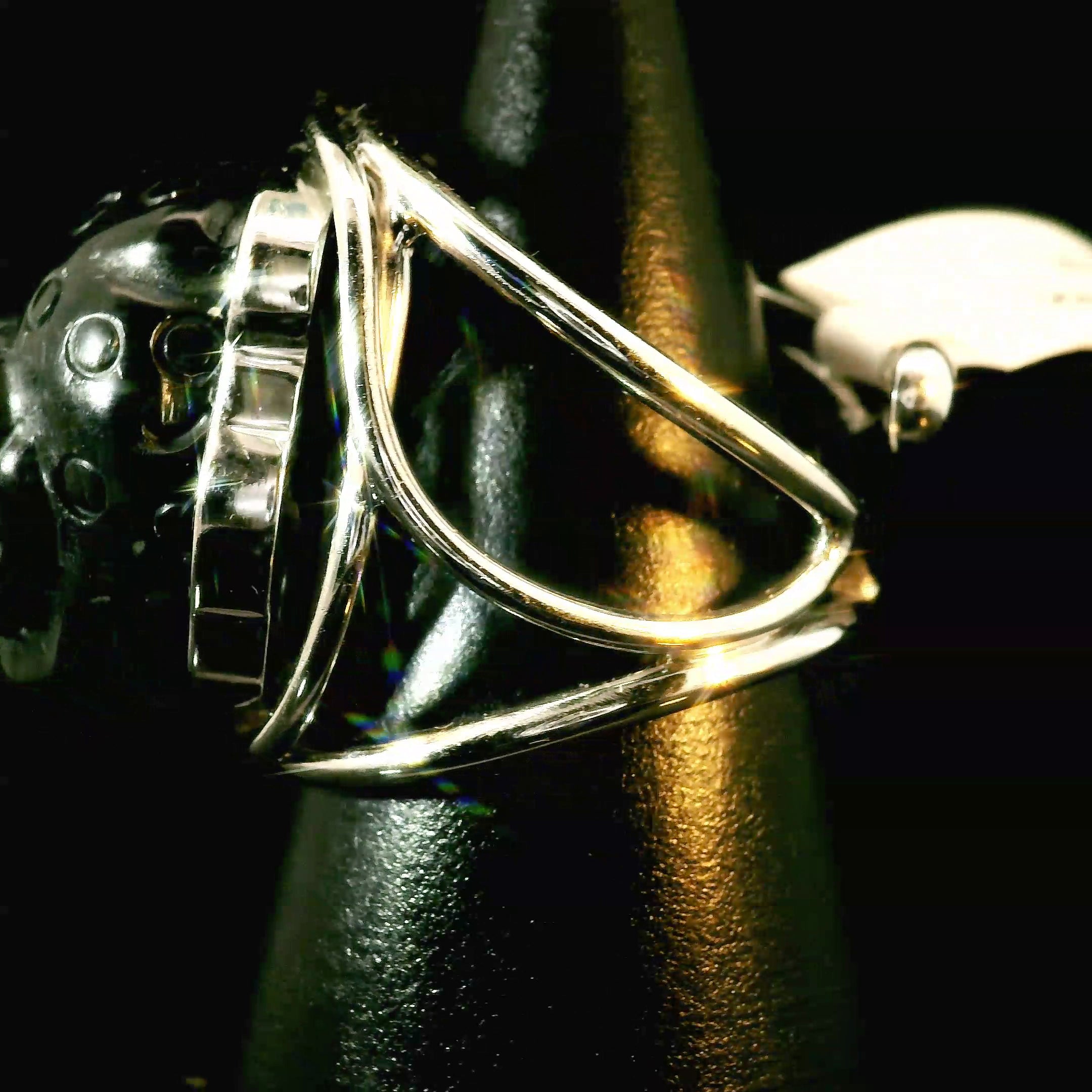 Hypersthene Money Toad Cuff Ring .925 Silver for Calm, Magic and Improved Manifestation