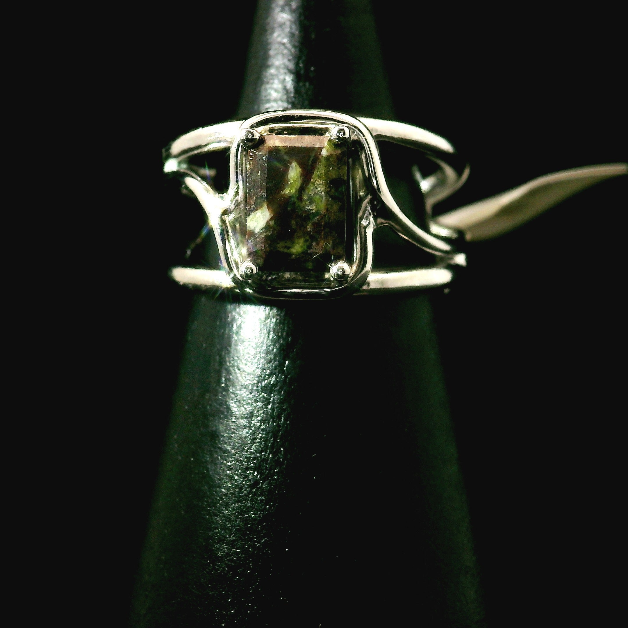 Bloodstone Midi Cuff Ring .925 Silver for Strength, Grounding and Protection