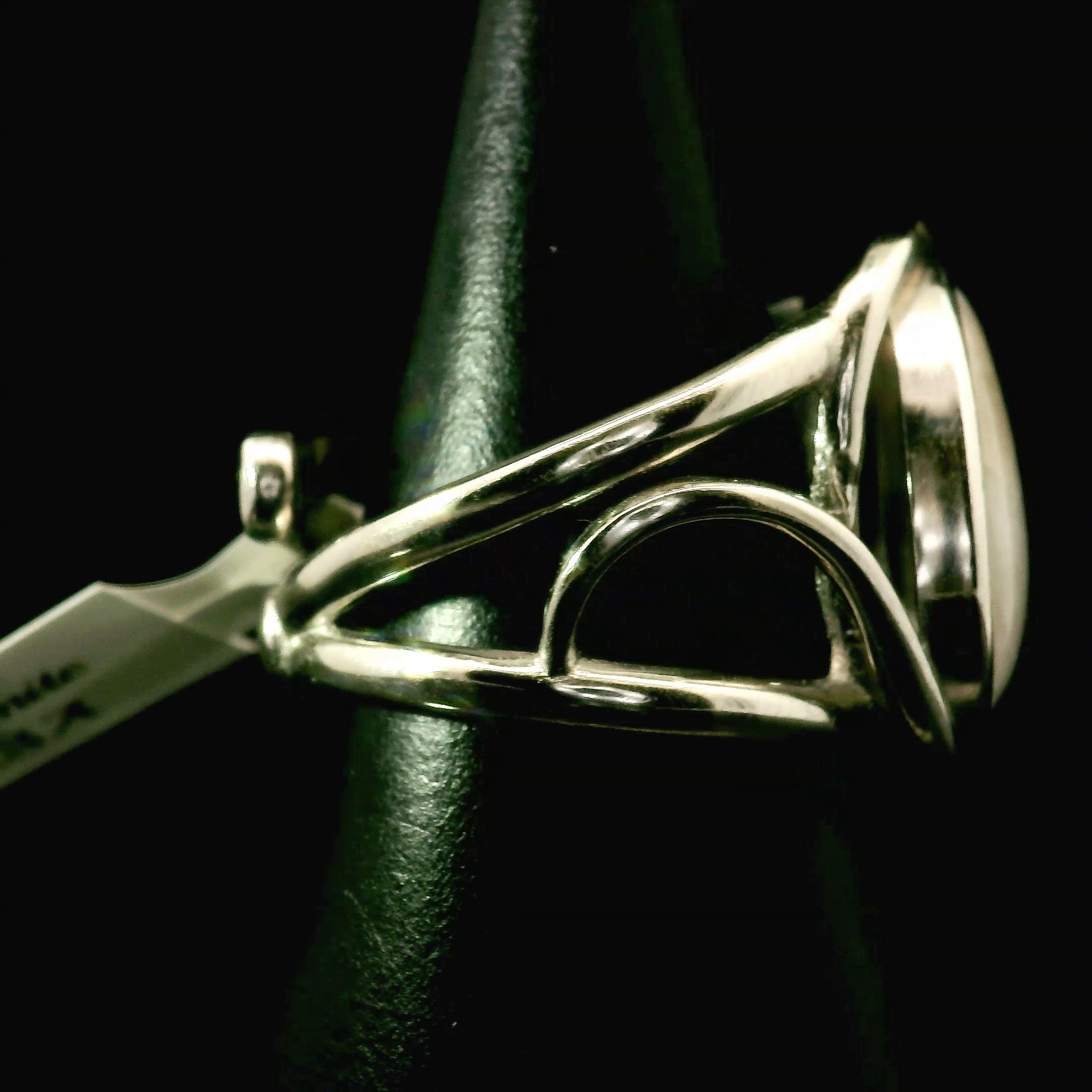 Willemite Cuff Ring 925 Silver for Creativity, Focus and Transformation