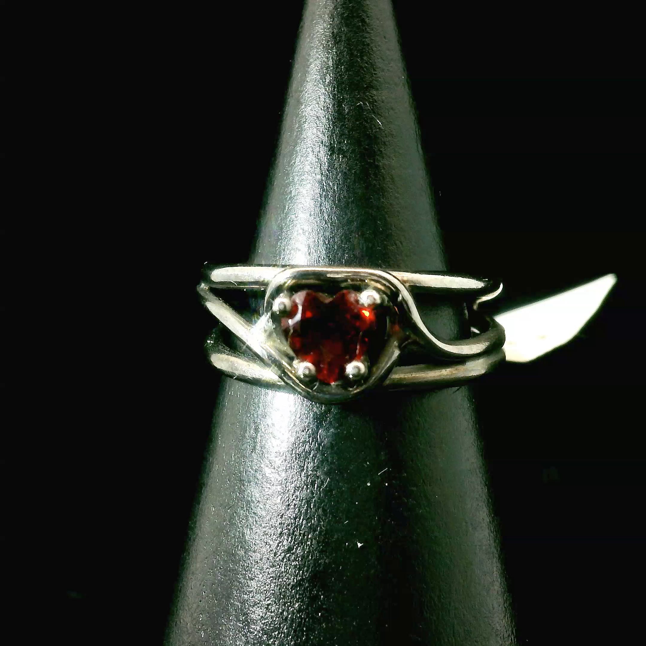Garnet Midi Cuff Ring .925 Silver for Health and Strength
