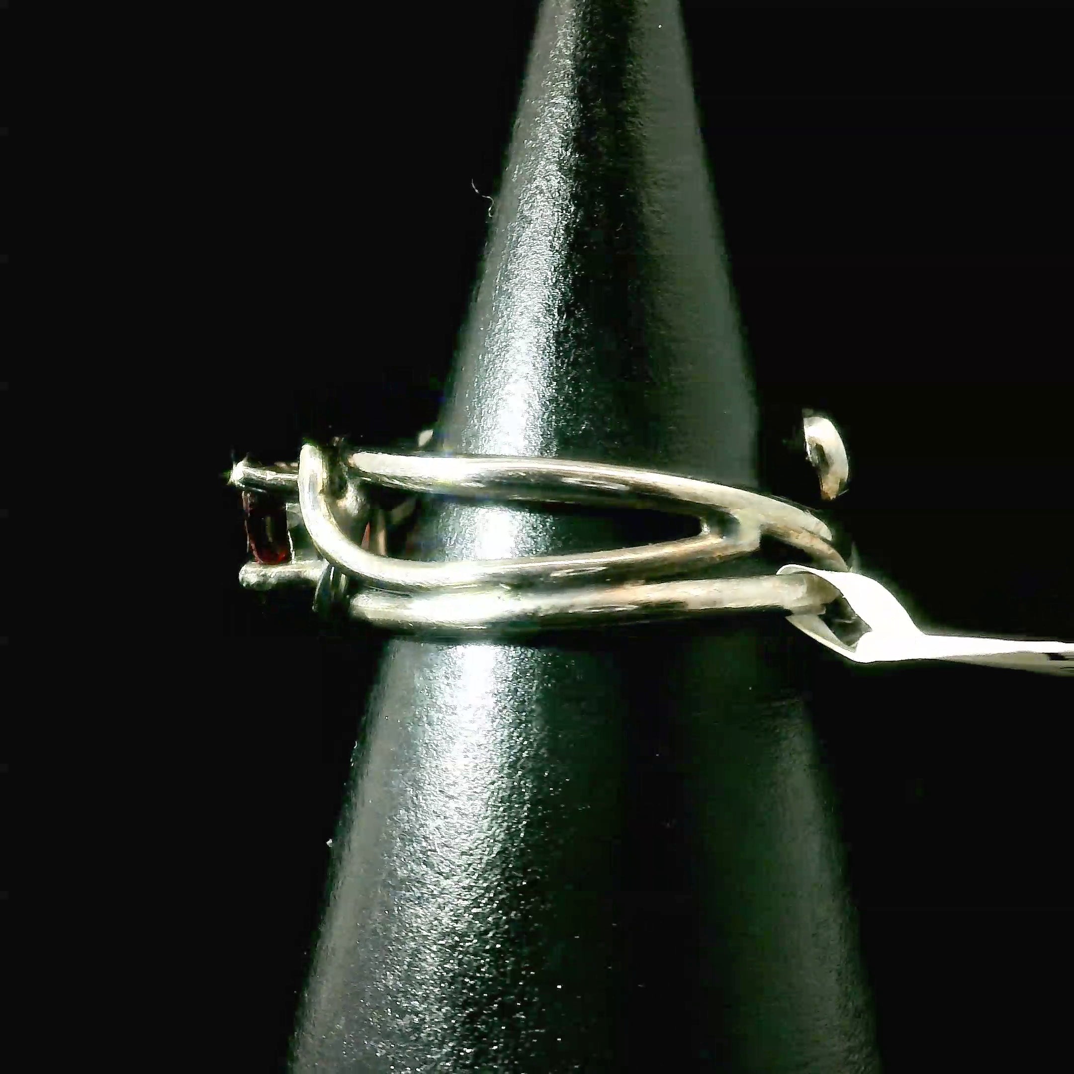 Garnet Midi Cuff Ring .925 Silver for Health and Strength