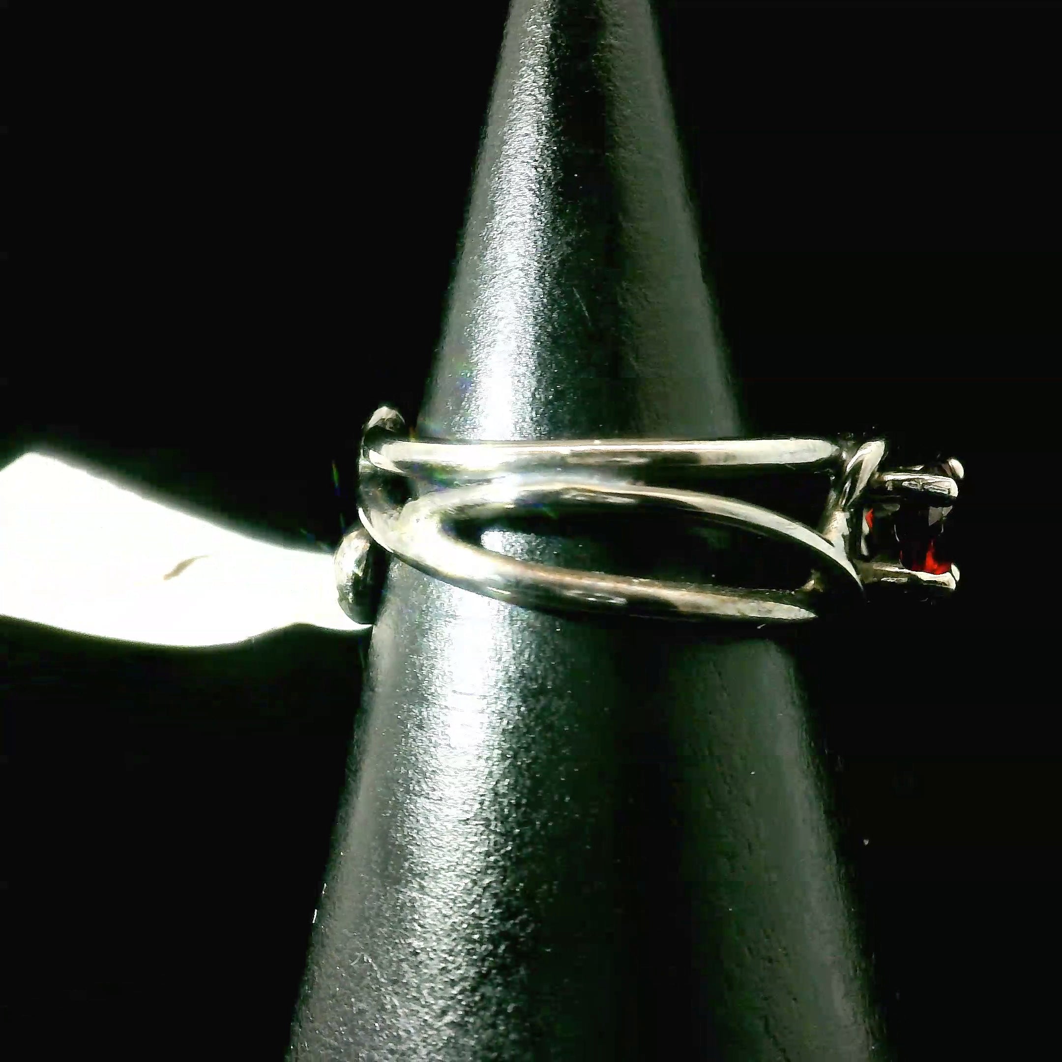 Garnet Midi Cuff Ring .925 Silver for Health and Strength