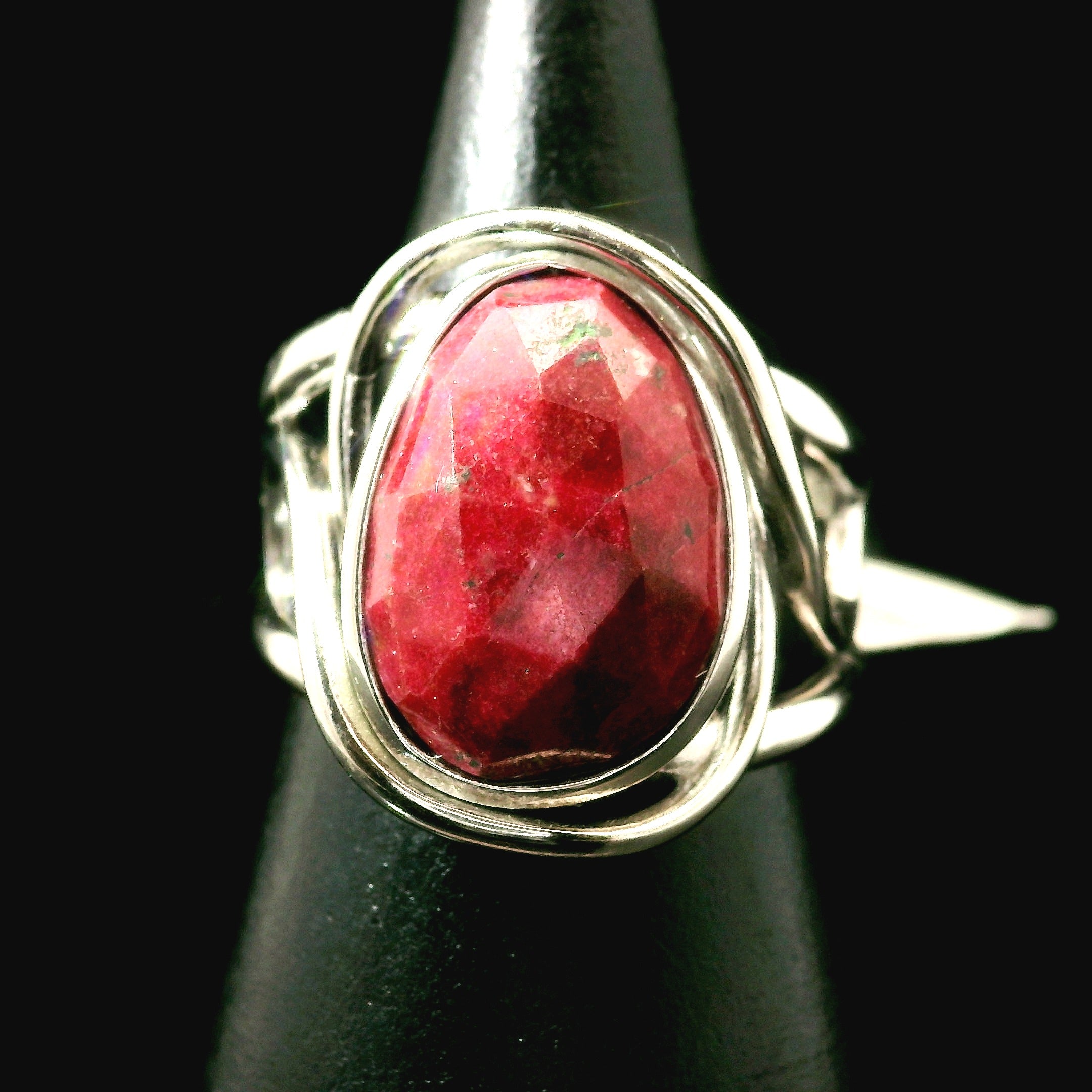 Thulite Rose Cut Cuff Ring .925 Silver for Expressing Love and Experiencing Pleasure