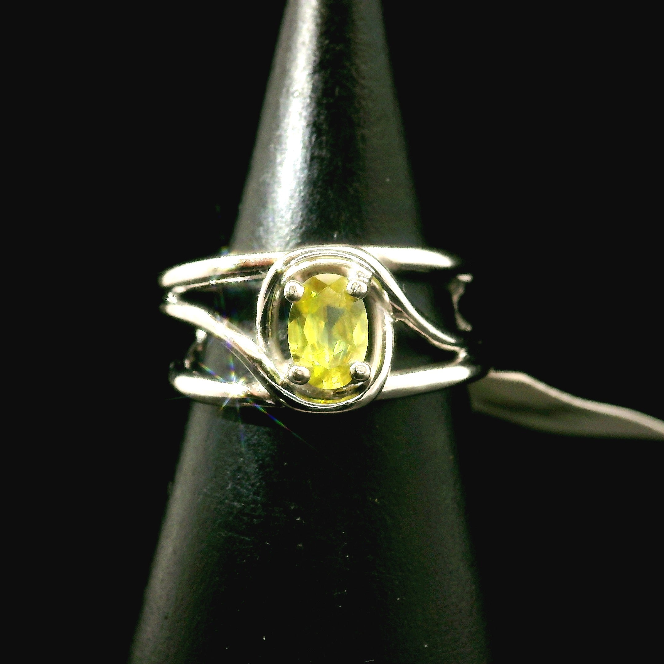 Sphene Midi Cuff Ring .925 Silver for Revitalizing your Life Force Energy and Accelerates Manifestations