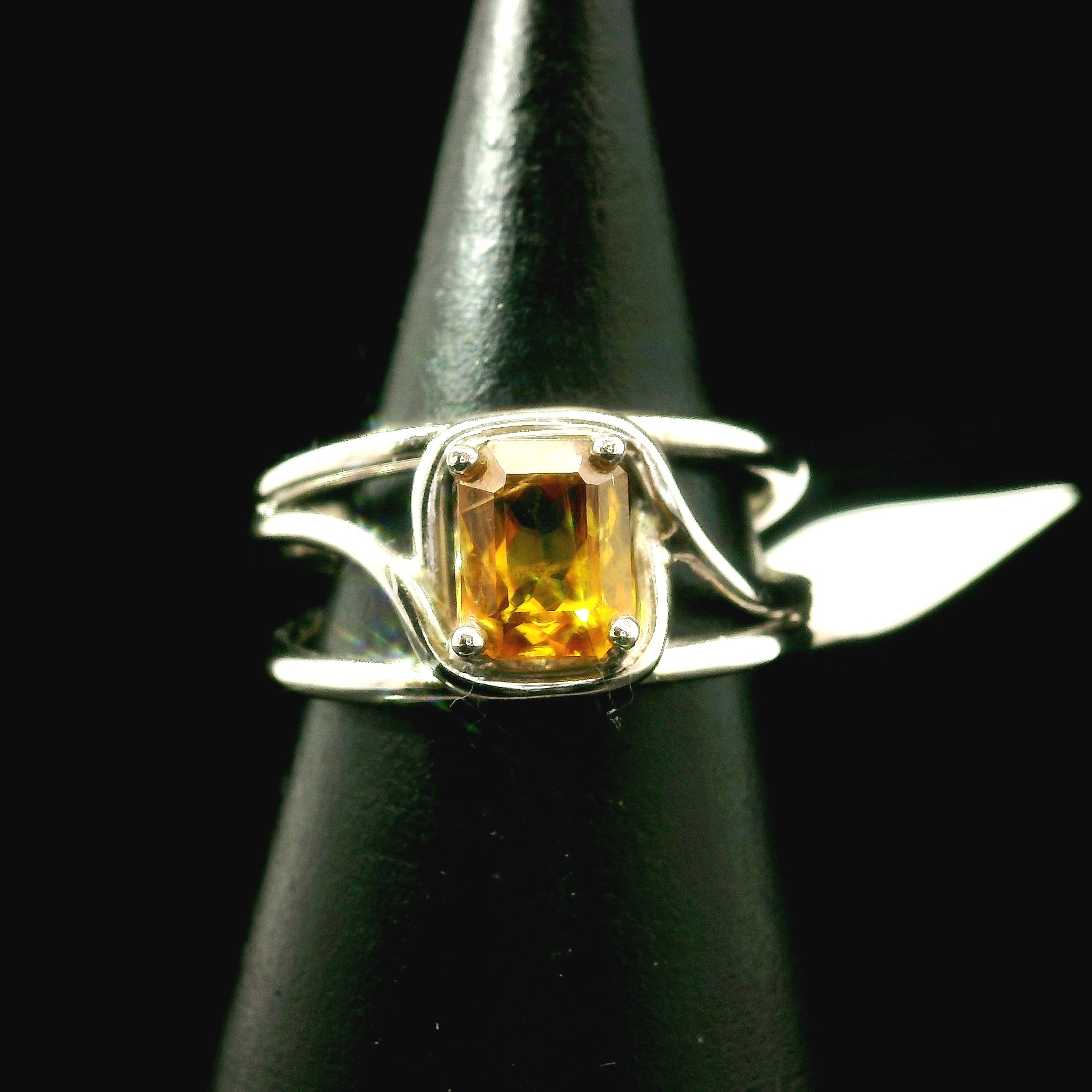 Sphene Midi Cuff Ring .925 Silver for Revitalizing your Life Force Energy and Accelerates Manifestations