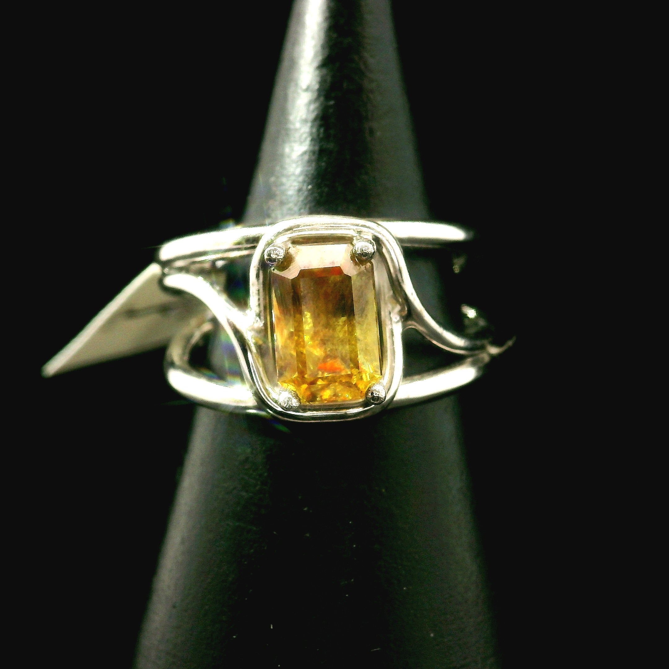 Sphene Midi Cuff Ring .925 Silver for Revitalizing your Life Force Energy and Accelerates Manifestations