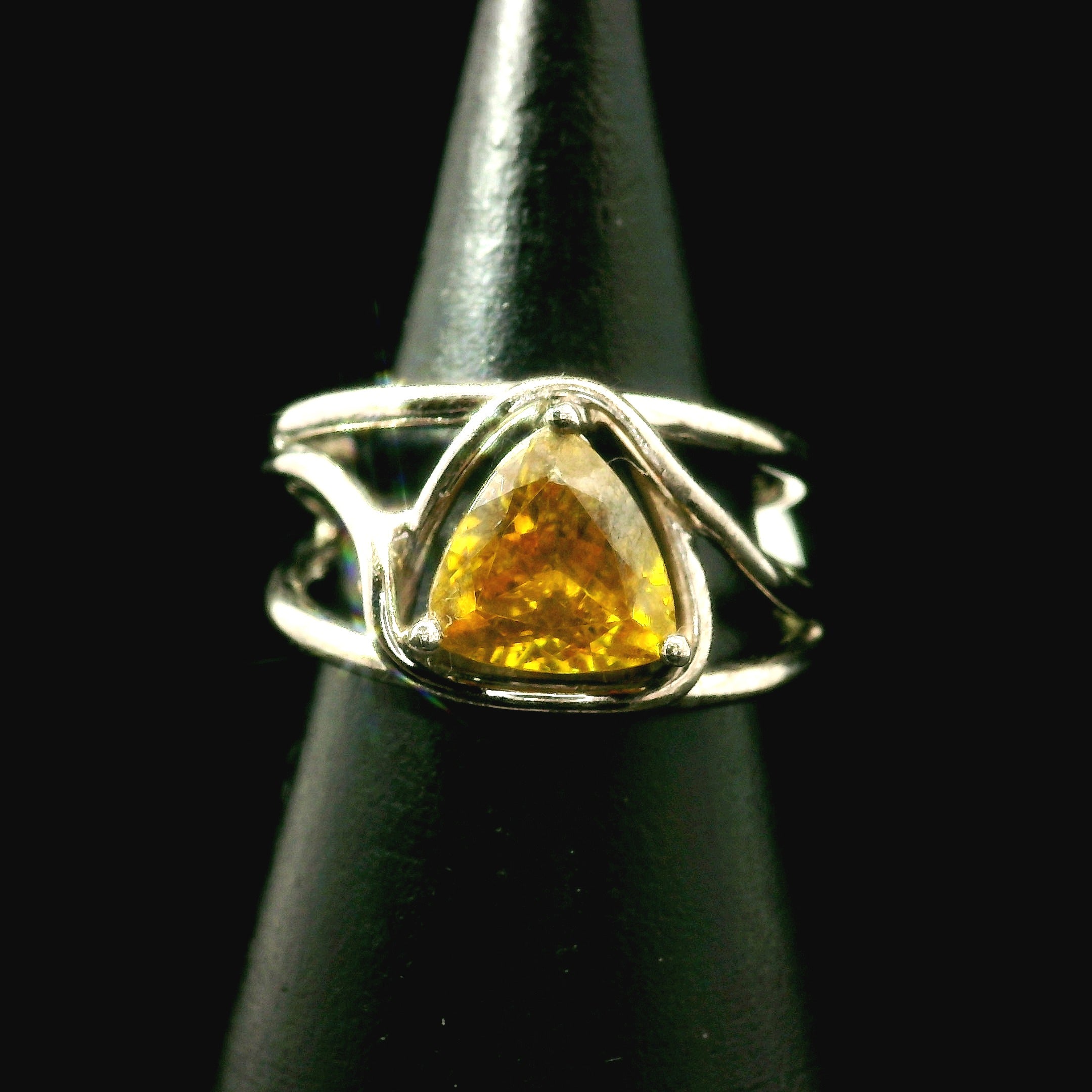 Sphene Midi Cuff Ring .925 Silver for Revitalizing your Life Force Energy and Accelerates Manifestations