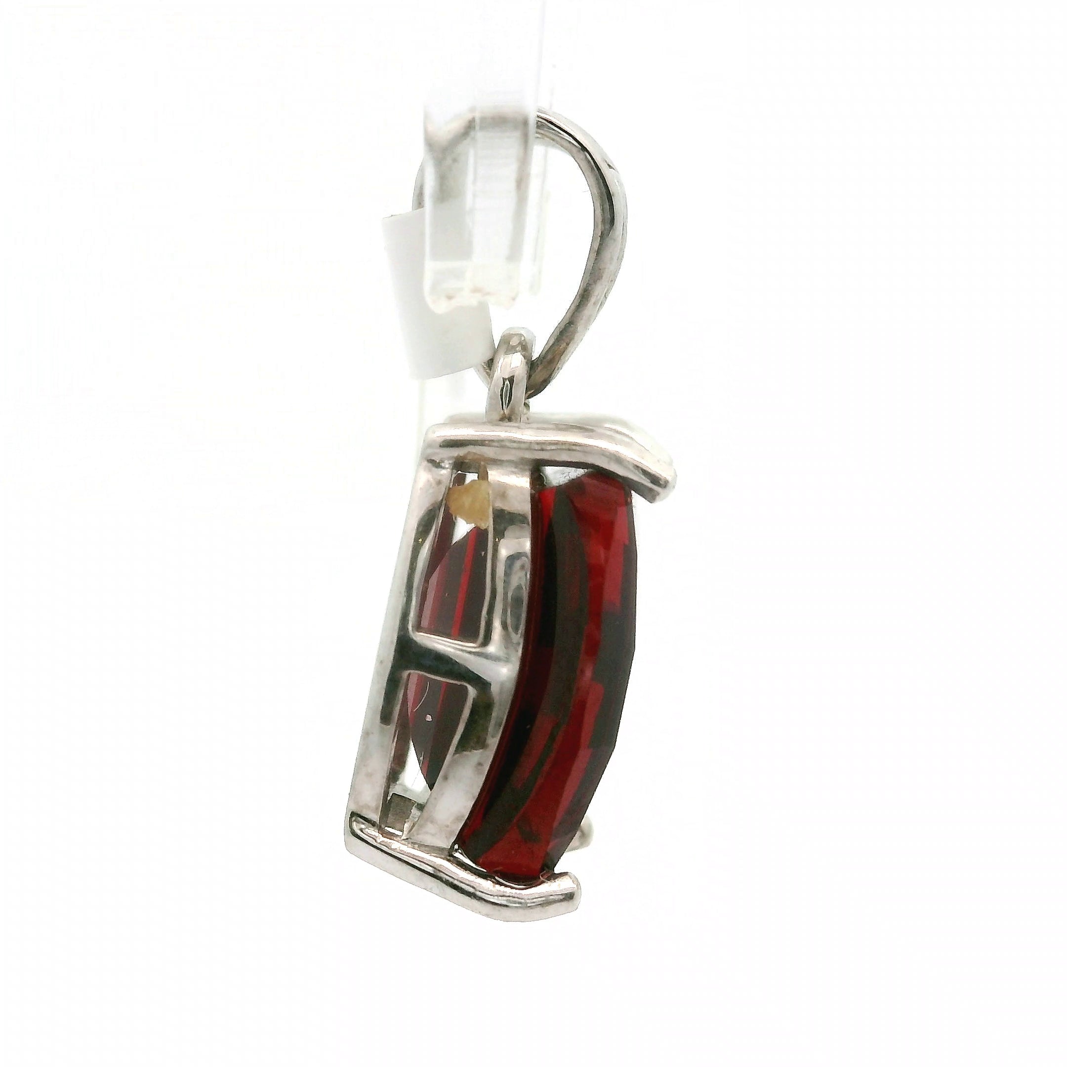 Garnet Pixel Cut Pendant .925 Silver for Strength and Universal Connection