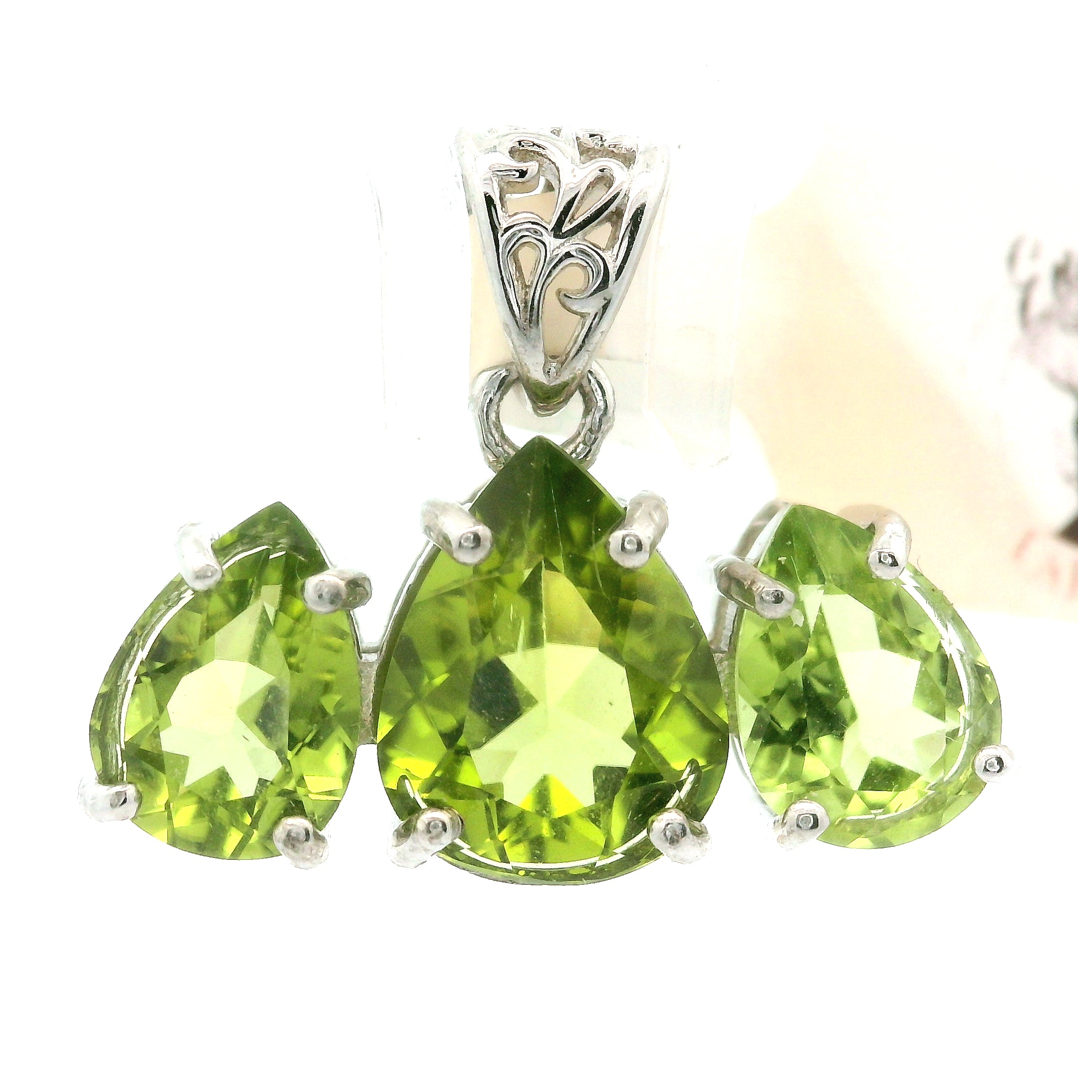 Triple Stone Enchanting Crown Pendant .925 Silver for Embracing your Power