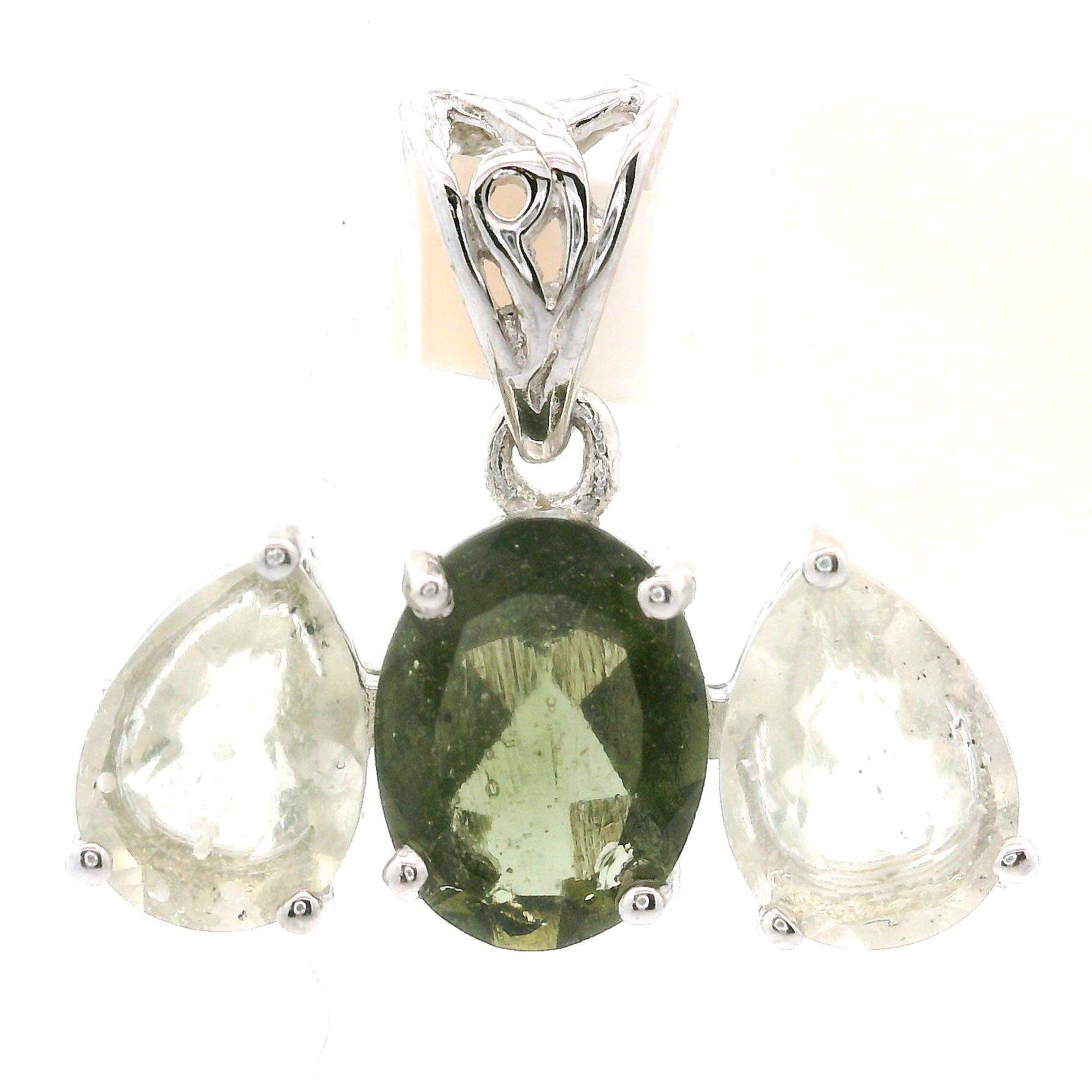 Triple Stone Enchanting Crown Pendant .925 Silver for Embracing your Power
