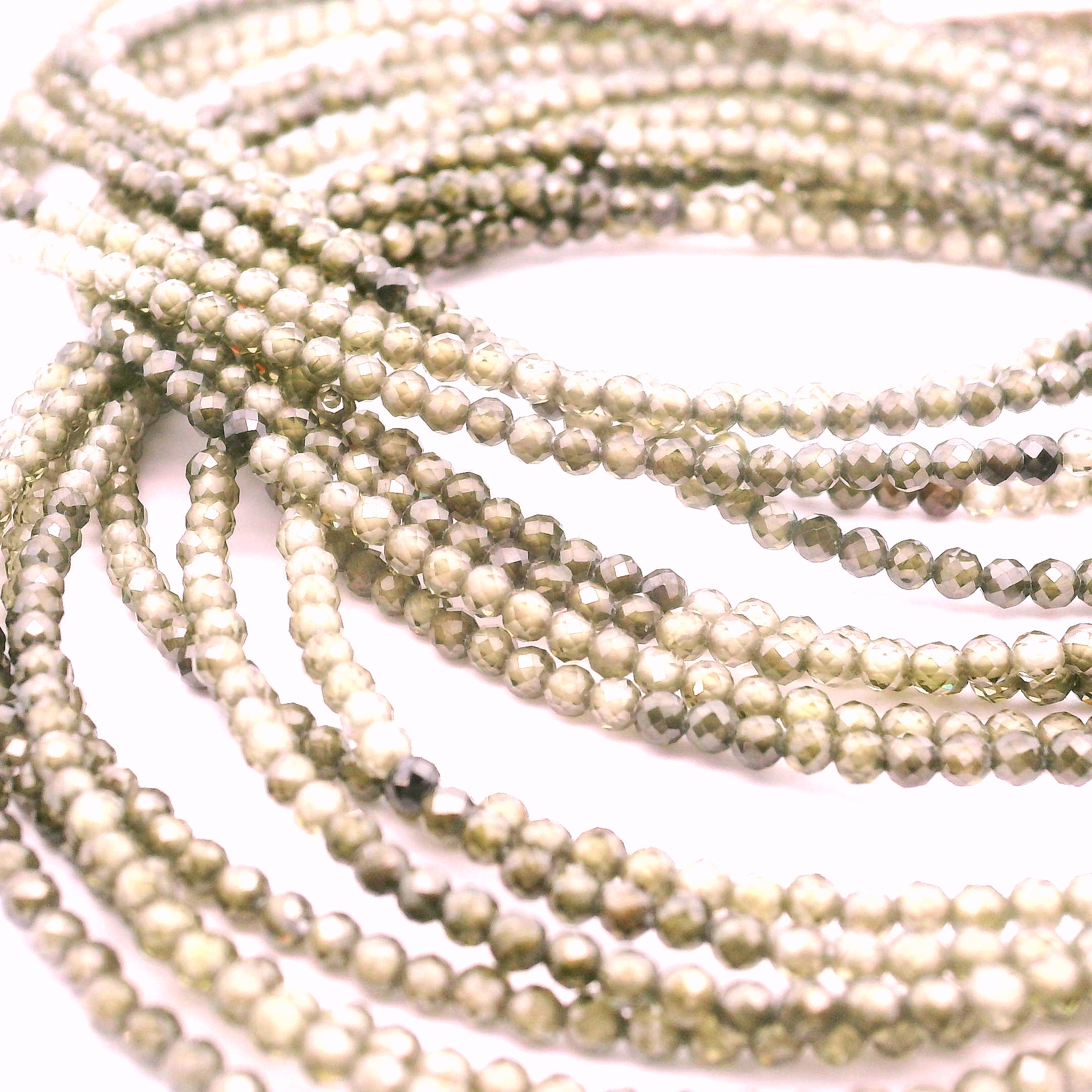 Green Zircon Micro Faceted Necklace for Organization and Transformation