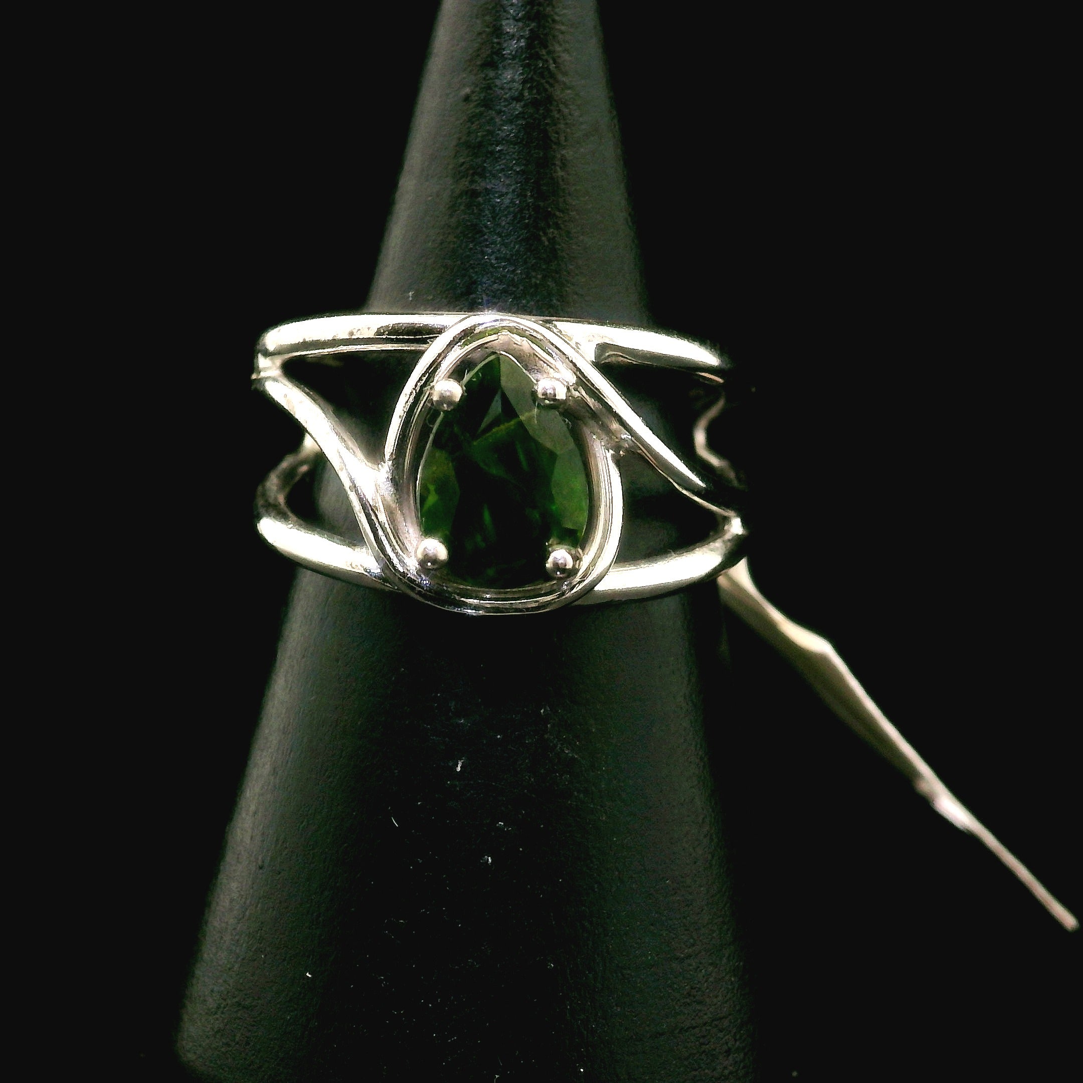 Enstatite Midi Cuff Ring .925 Silver for Grounding, Higher Awareness, Stamina & Protection