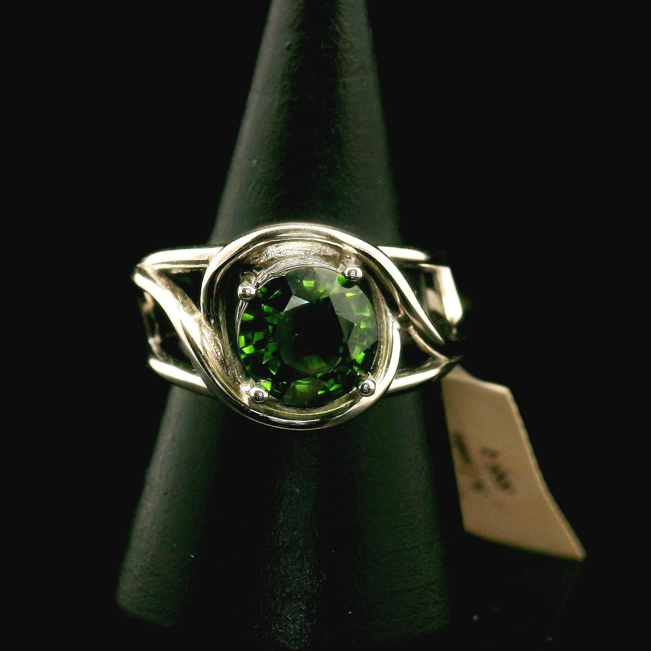 Green Zircon Cuff Ring .925 Silver for Determination, Organization & Transformation