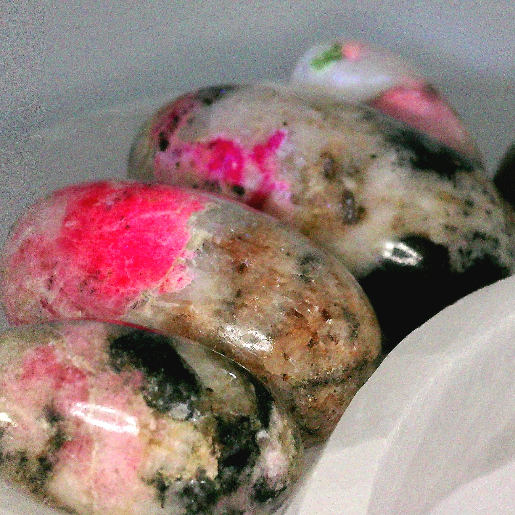 Tugtupite Lingam for Joy, Manifestation, Romance, Relationship Healing and Good Luck