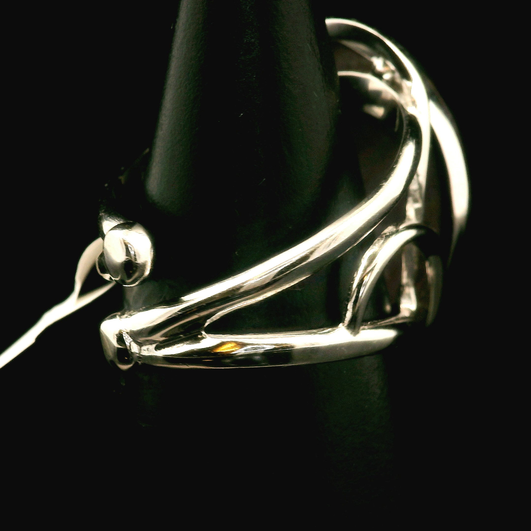 Atlantisite Stichtite in Serpentine Finger Cuff Adjustable Ring .925 Silver with Rhodium Plating for Emotional Maturity, Inner Peace and Improved Self Esteem