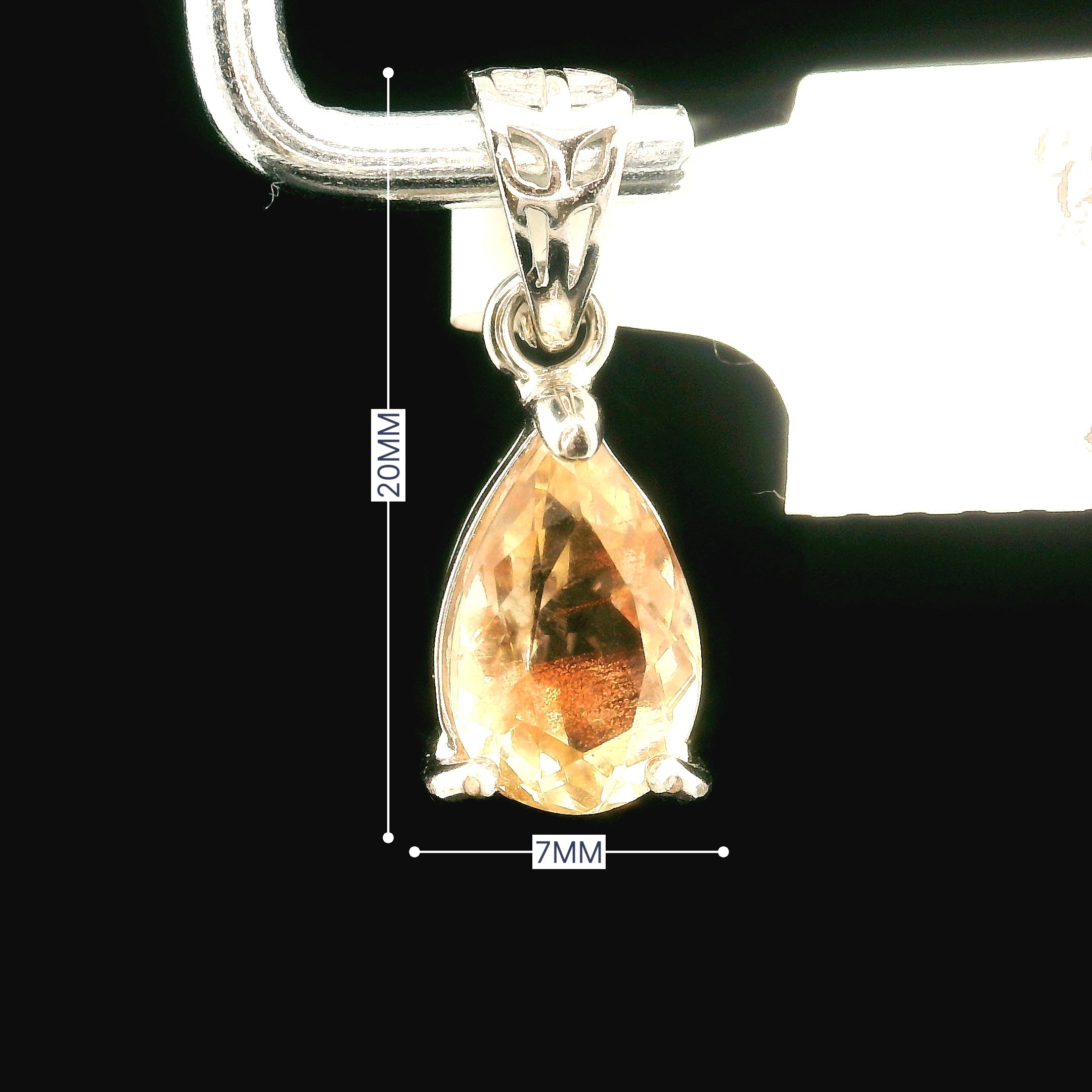 Oregon Sunstone Pendant .925 Silver for Confidence and Strength