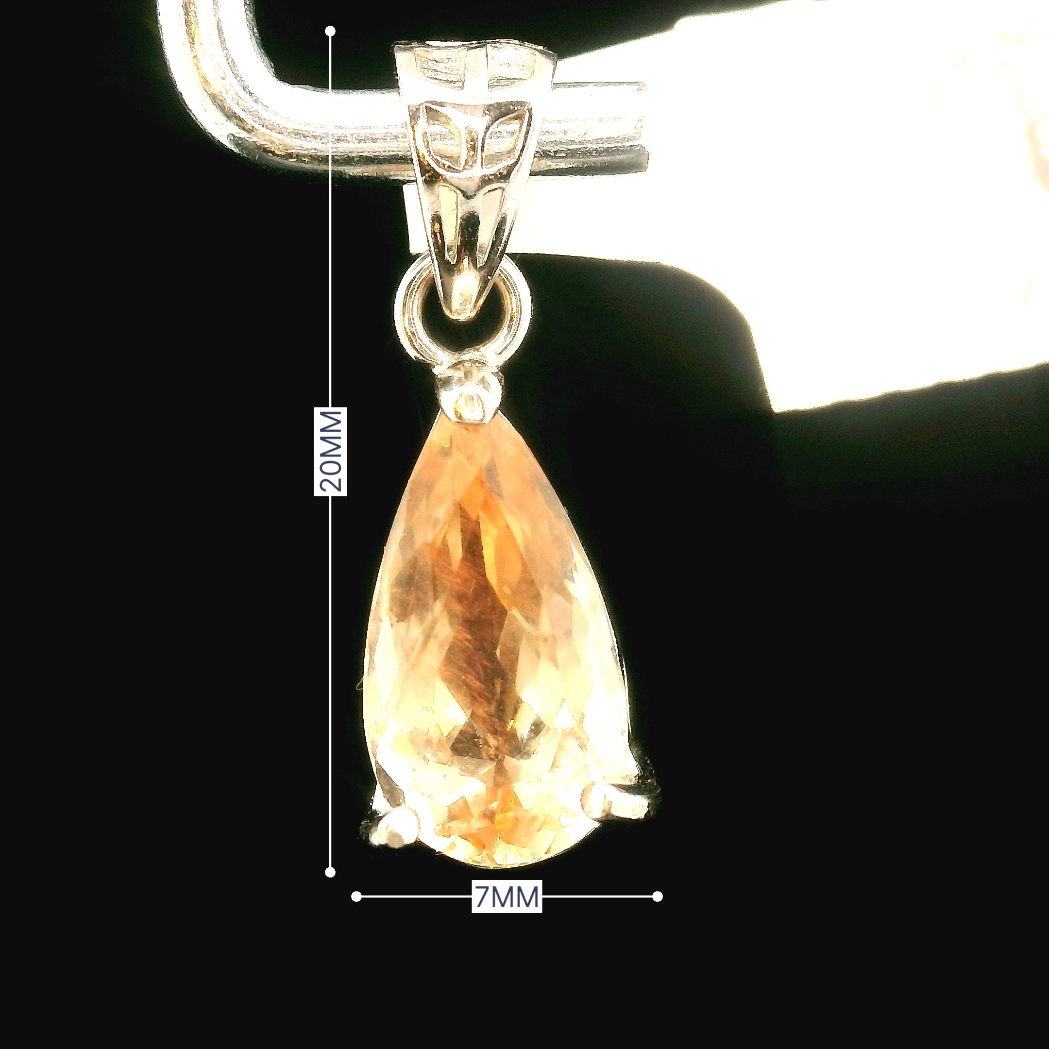 Oregon Sunstone Pendant .925 Silver for Confidence and Strength