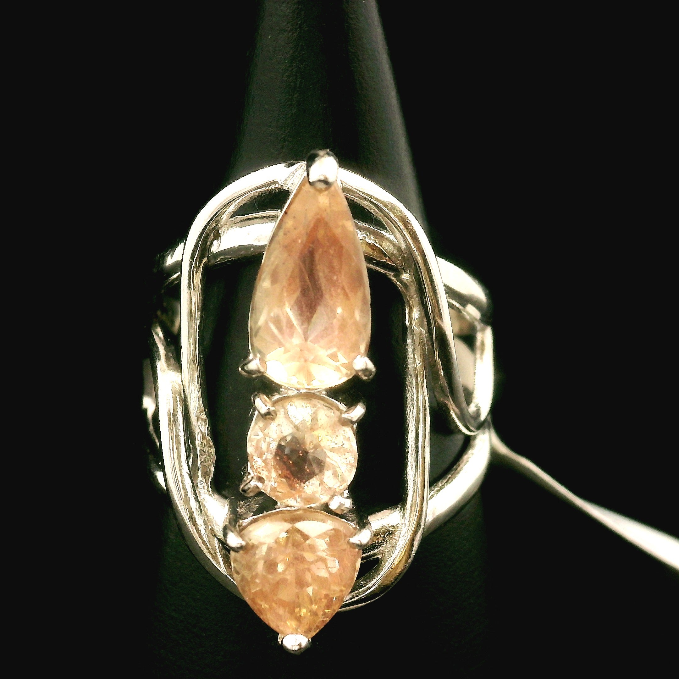 Oregon Sunstone Cuff Ring .925 Silver for Confidence and Strength