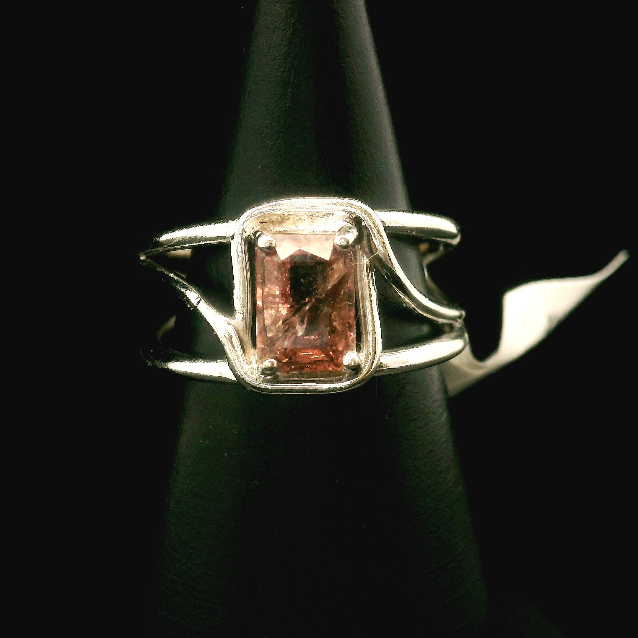 Garnet Color Changing Cuff Ring .925 Silver for Health and Strength