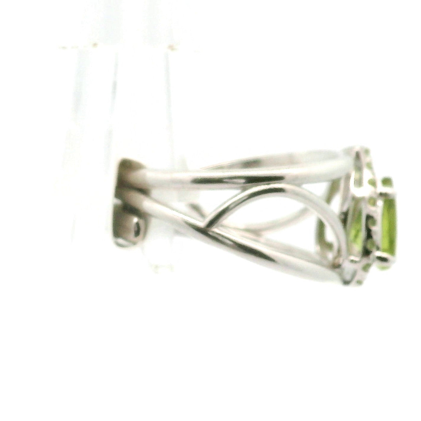 Peridot Pavé Cuff Ring .925 Silver for Self-Compassion and a Deeper Connection with Nature