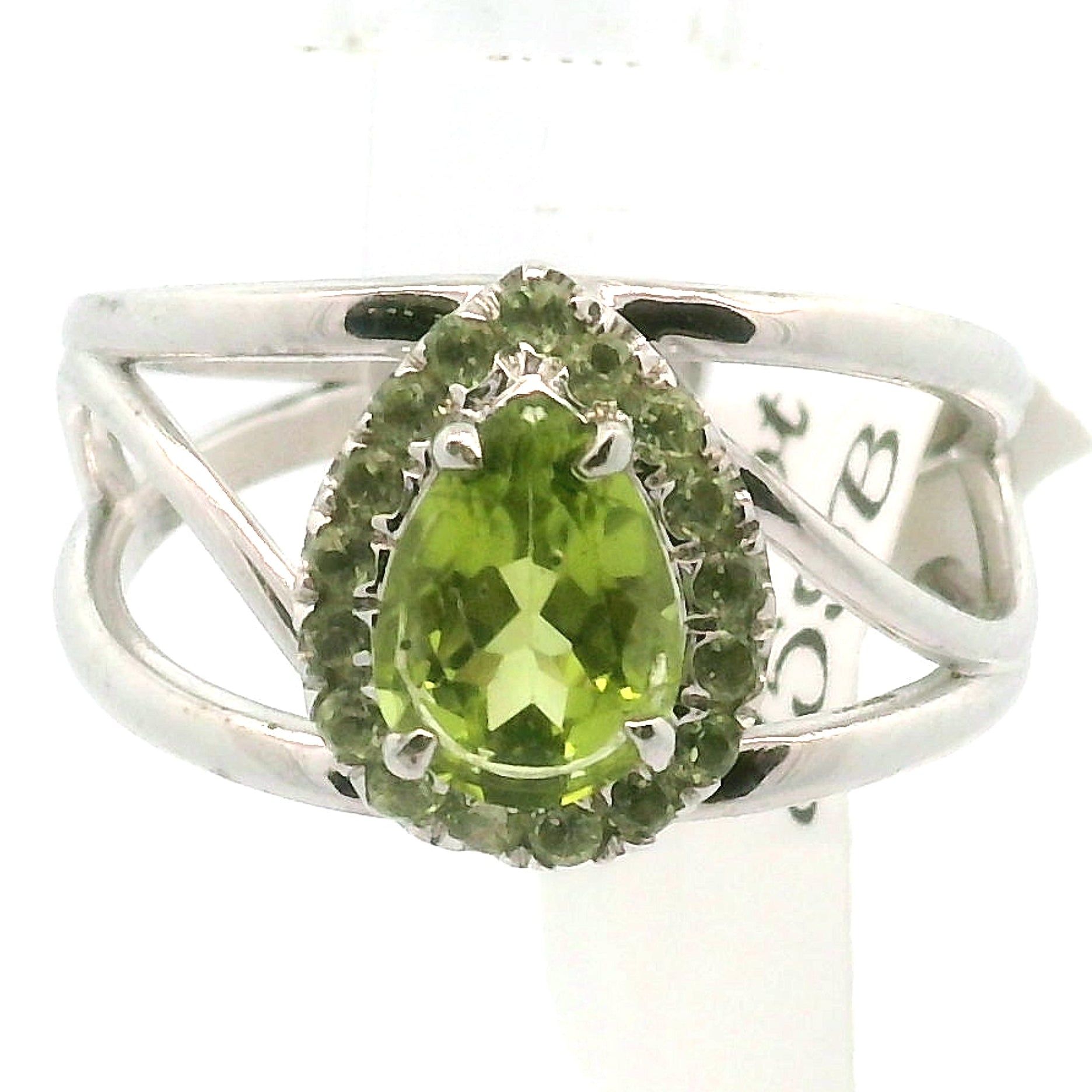 Peridot Pavé Cuff Ring .925 Silver for Self-Compassion and a Deeper Connection with Nature