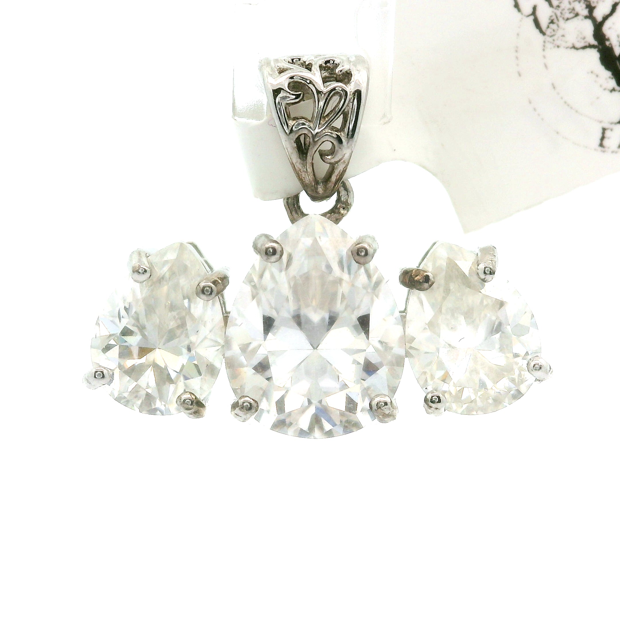 Triple Stone Enchanting Crown Pendant .925 Silver for Embracing your Power