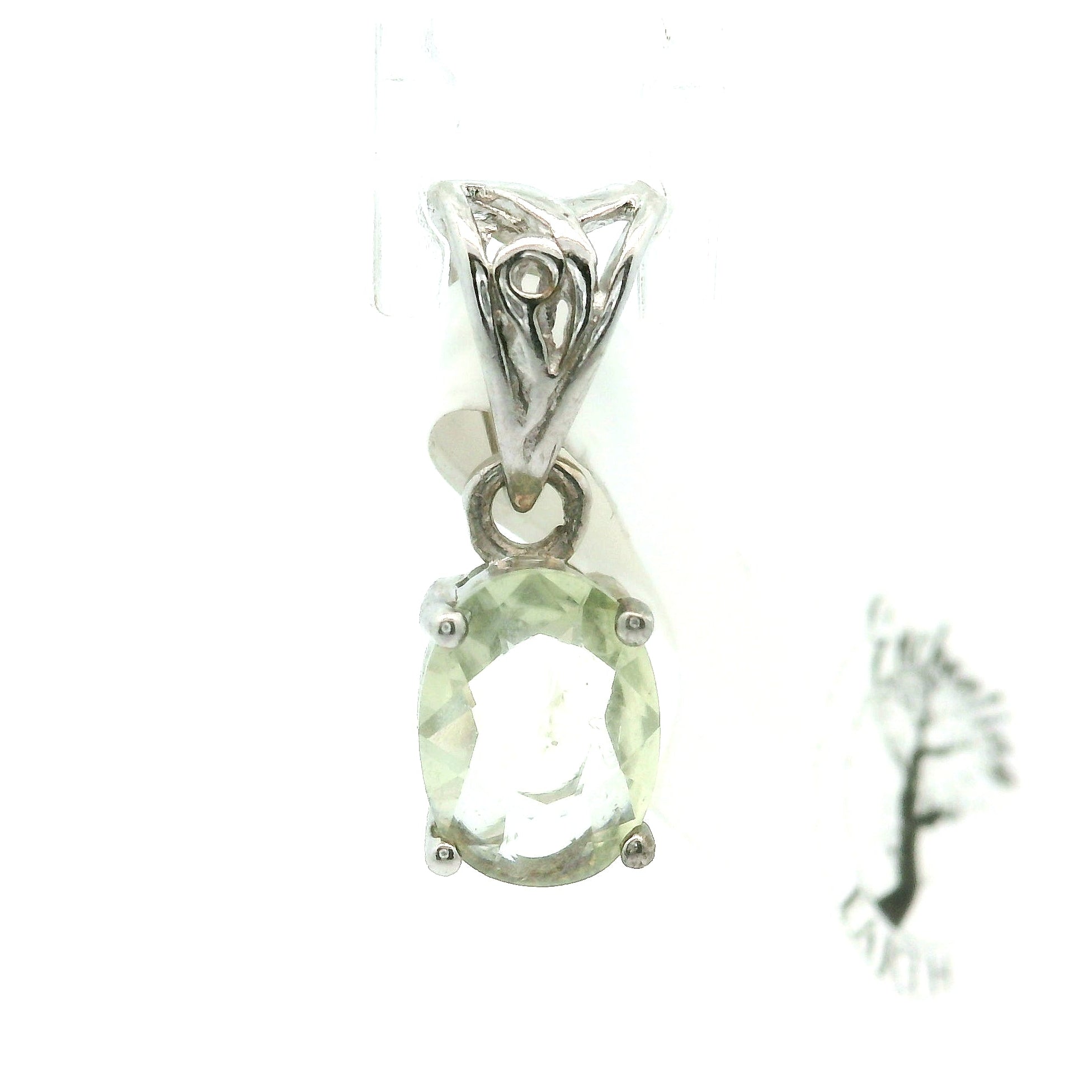 Montana Sapphire Pendant .925 Sterling Silver for Dream-work and Self-Discipline