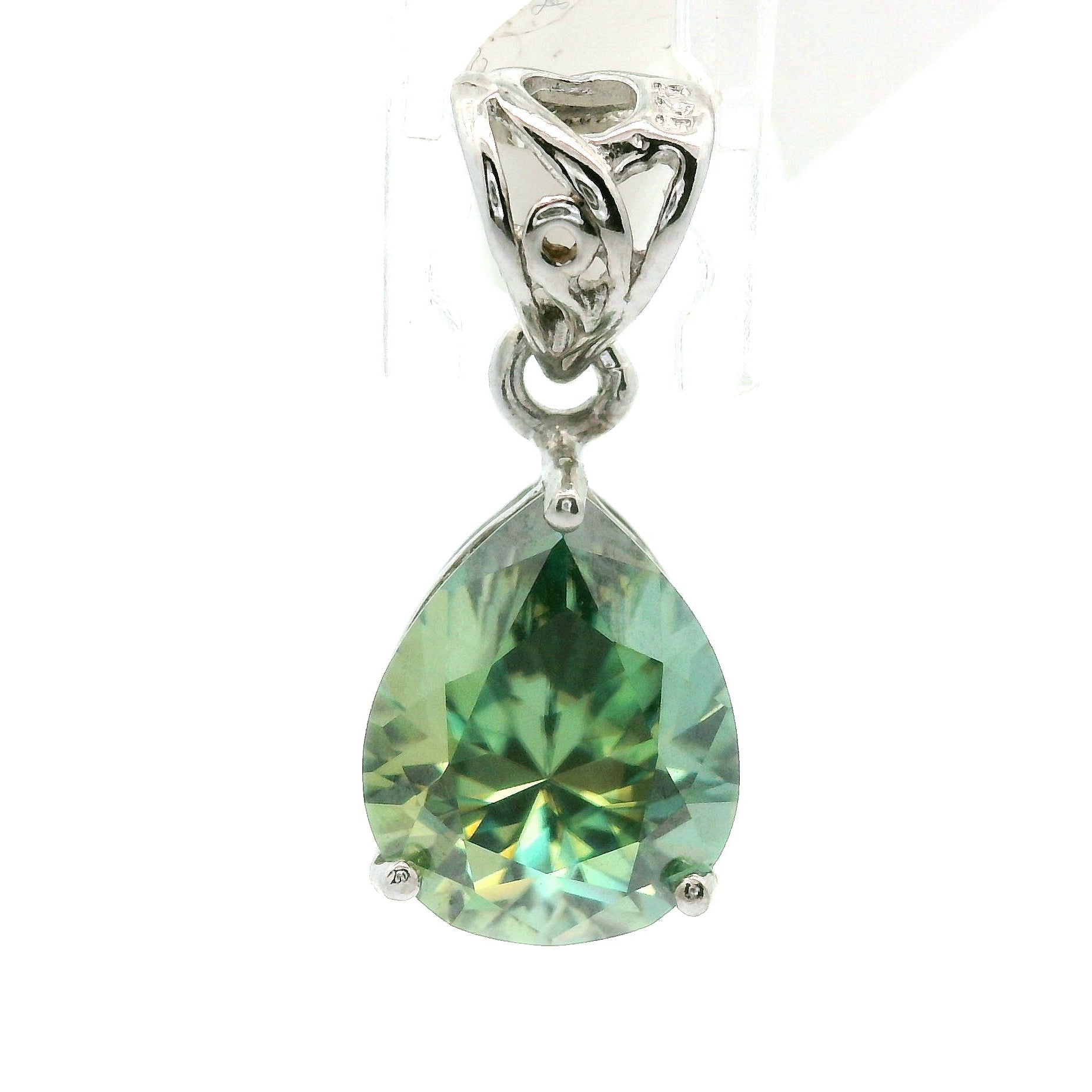 Green Moissanite Pendant .925 Silver for Enlightenment, Inner Peace & Spiritual Transformation
