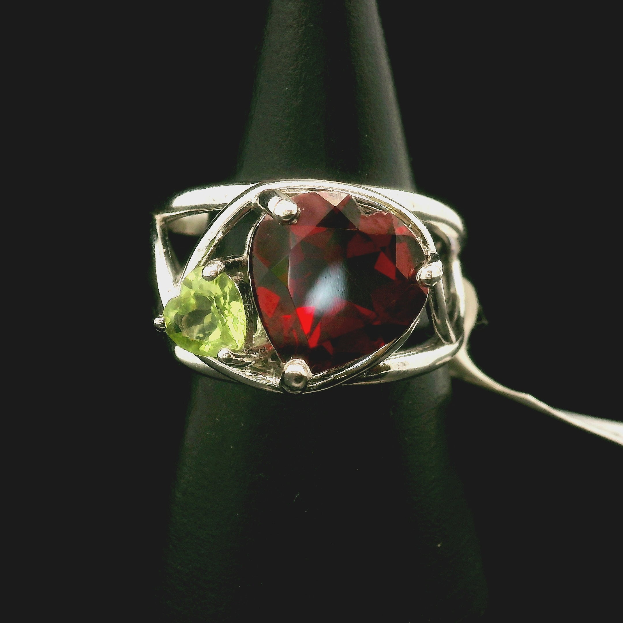 Garnet & Peridot Heart Cuff Ring .925 Silver for Health and Strength