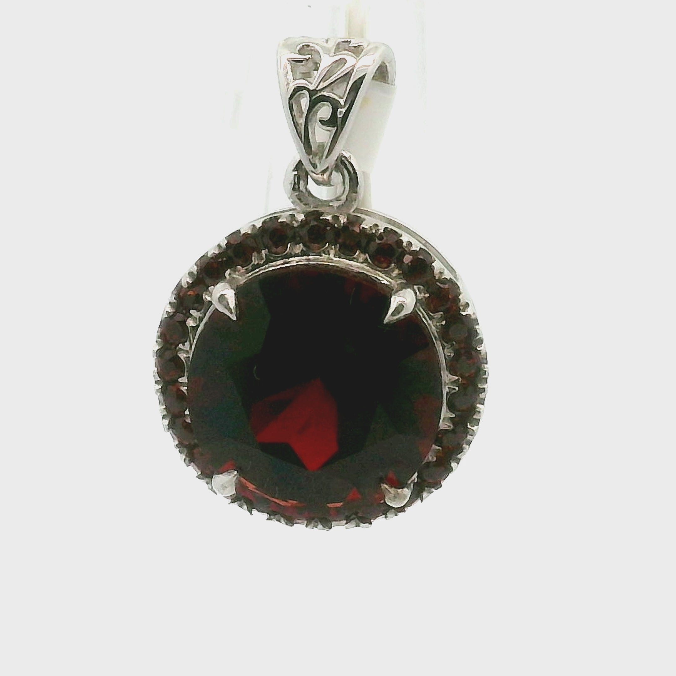 Garnet Pavé Pendant .925 Silver for Strength and Universal Connection
