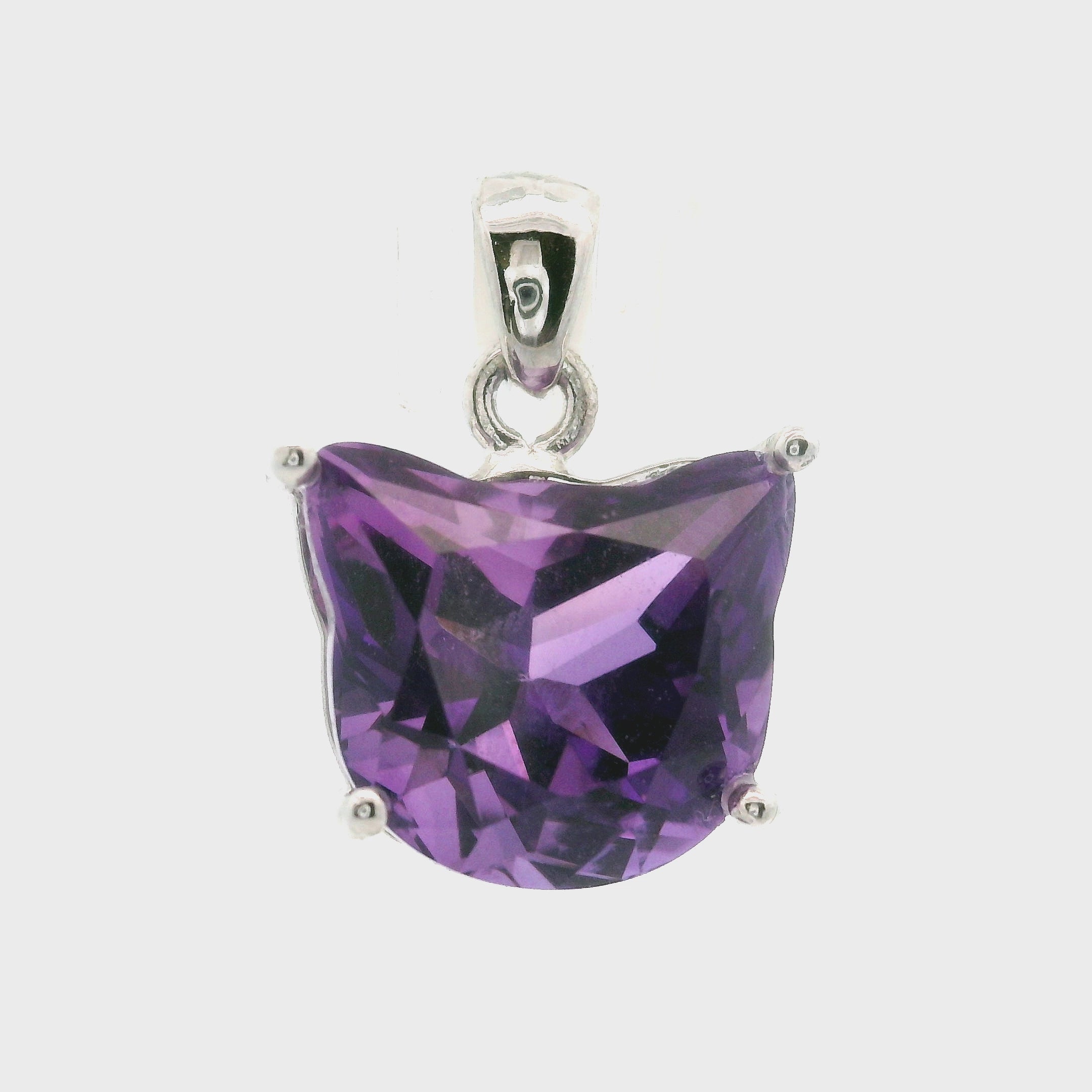 Amethyst Cat Pendant .925 Silver for Intuition and Energetic Purification