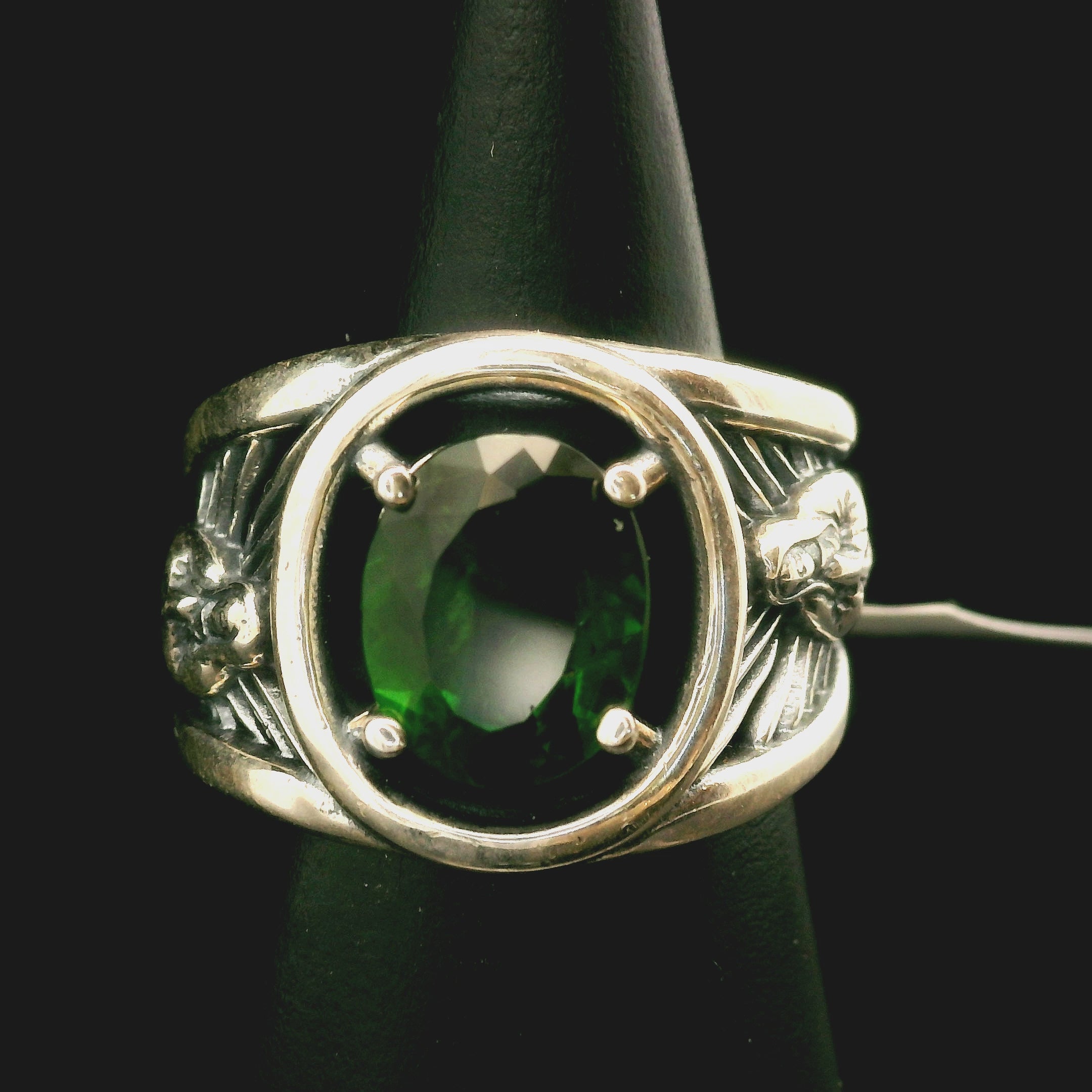 Chrome Diopside Mother Mary Cuff Ring .925 Silver for Compassion, Emotional Healing and Global Healing